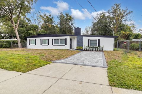 Photo of 5838 Sage Drive, Orlando, FL 32807 (MLS # S5141891)