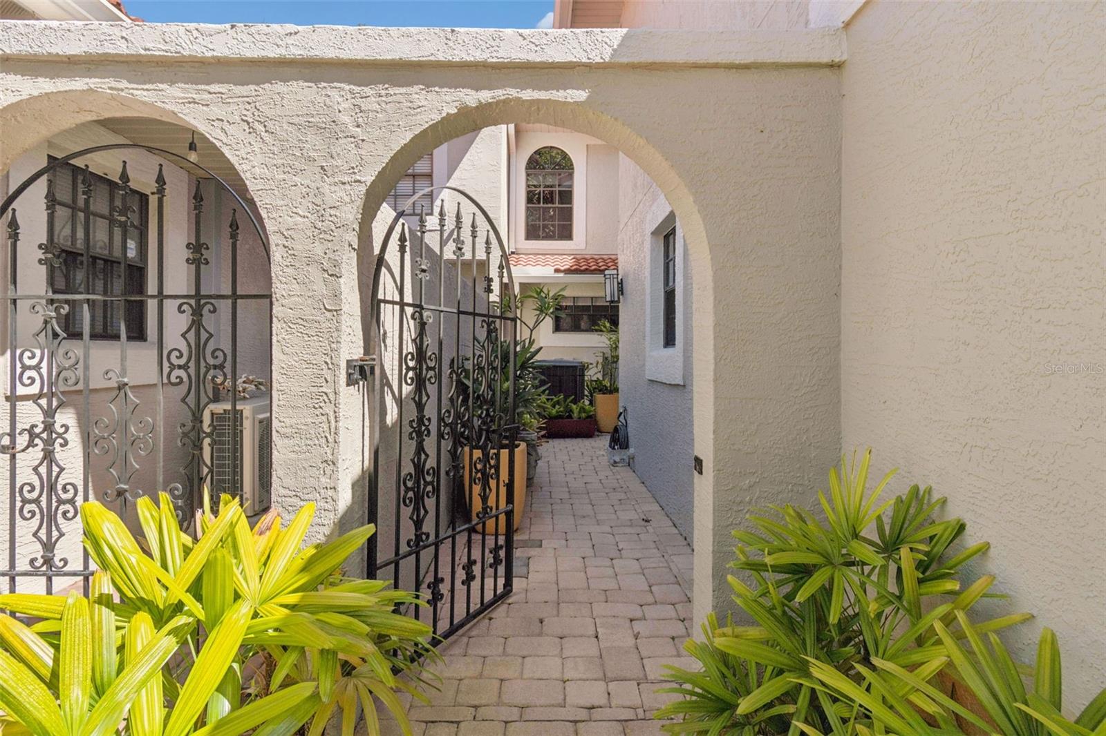 SANDPOINTE TWNHS SEC 05 - Residential