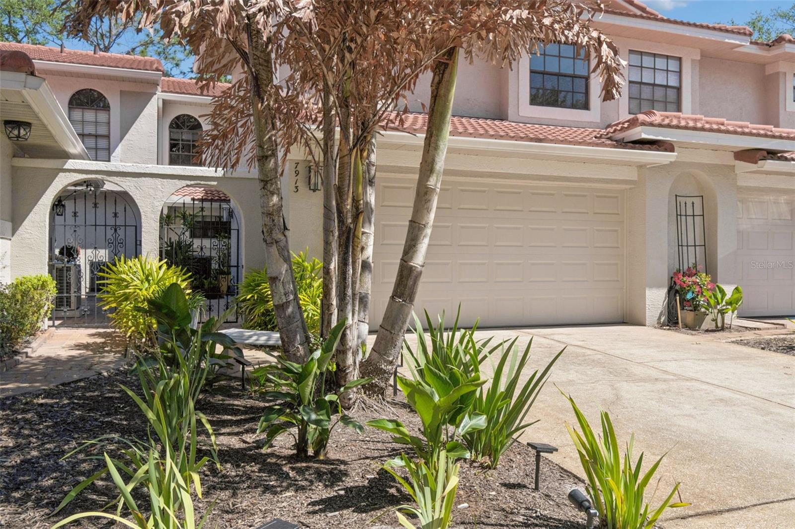 SANDPOINTE TWNHS SEC 05 - Residential