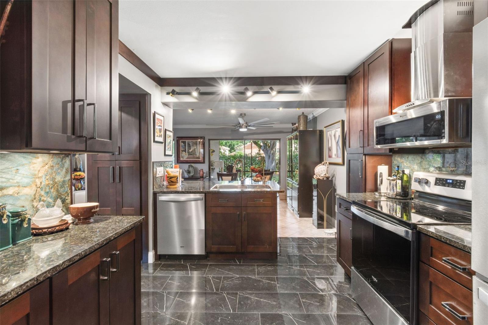 SANDPOINTE TWNHS SEC 05 - Residential