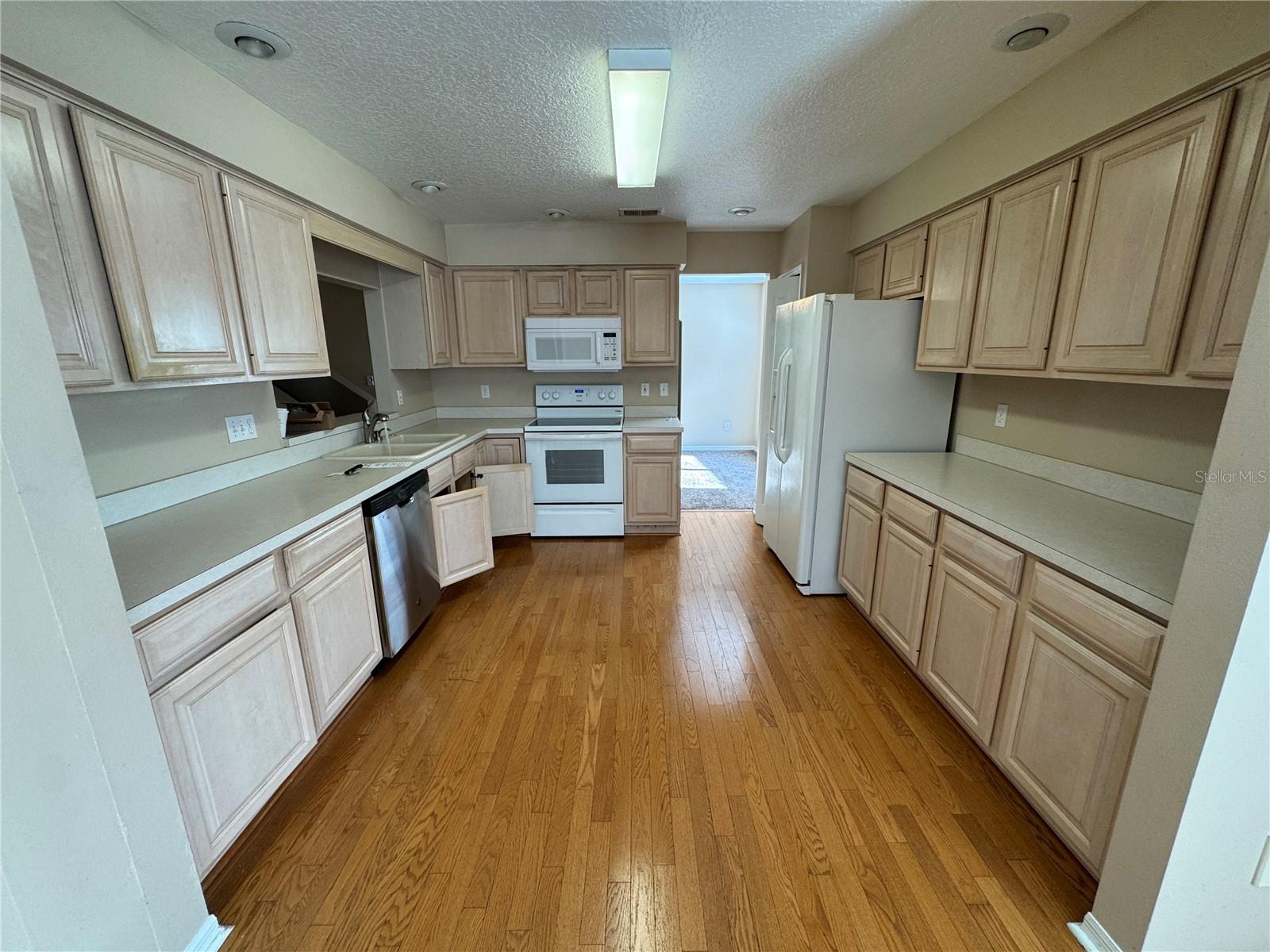 FAIRWAY OAKS UNIT 1 - Residential