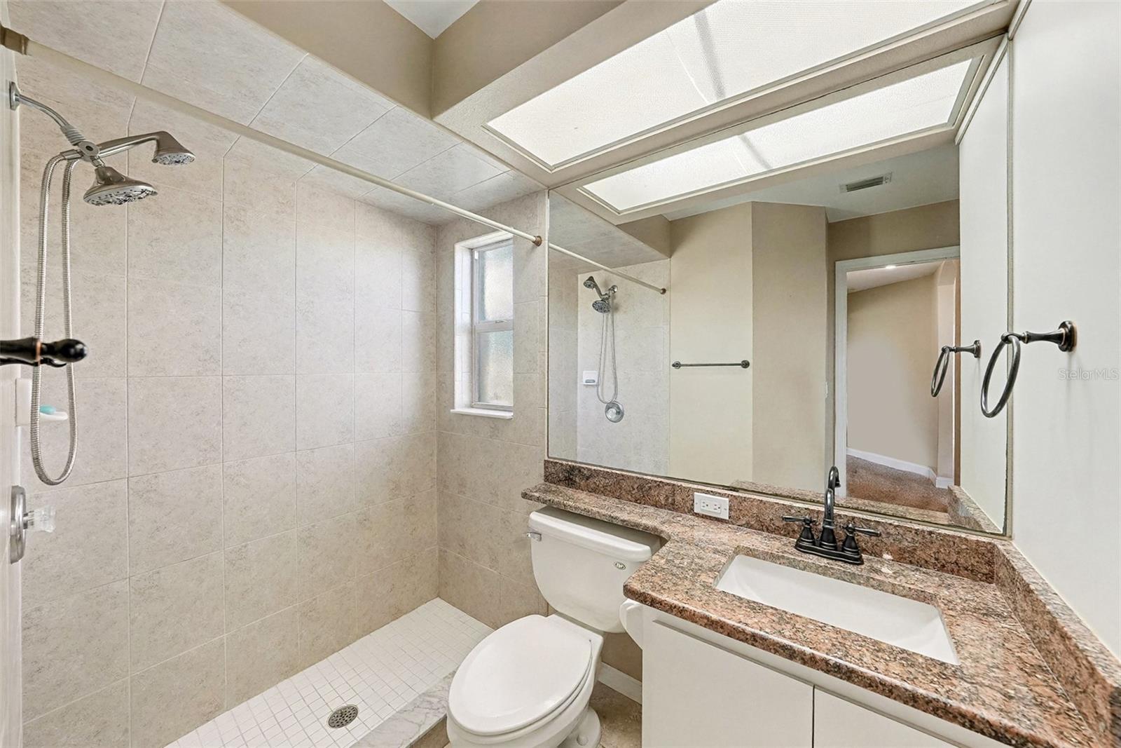 GROVES - Residential