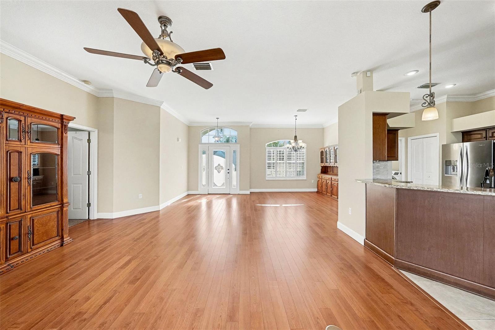 GROVES - Residential