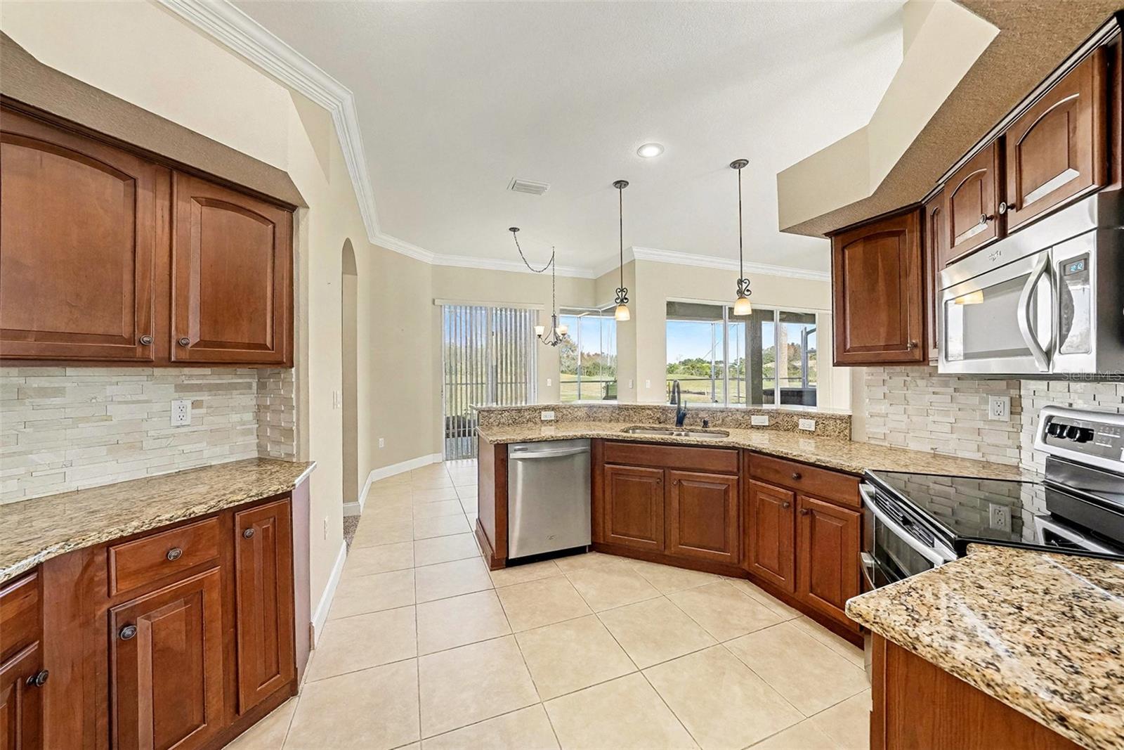 GROVES - Residential