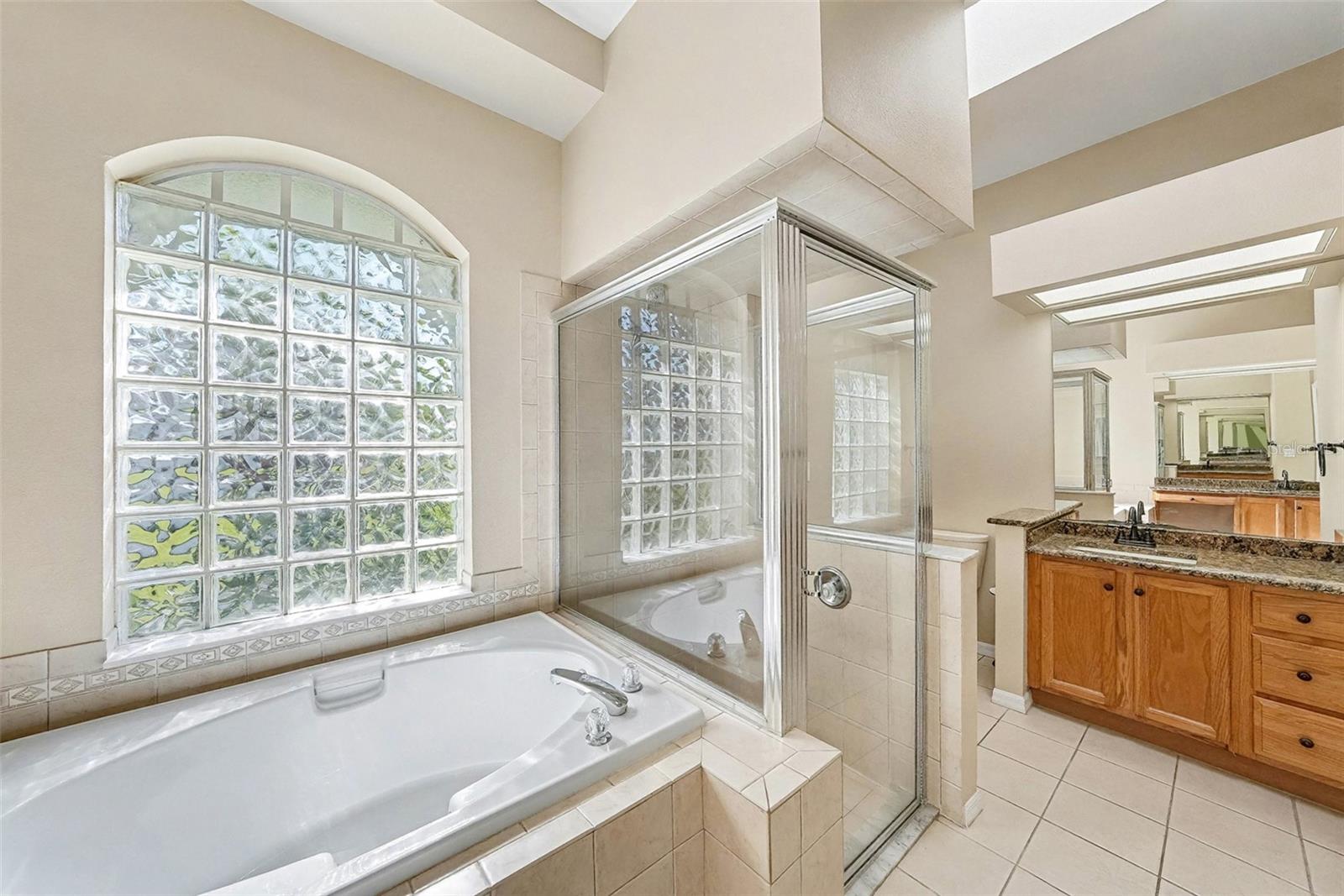 GROVES - Residential