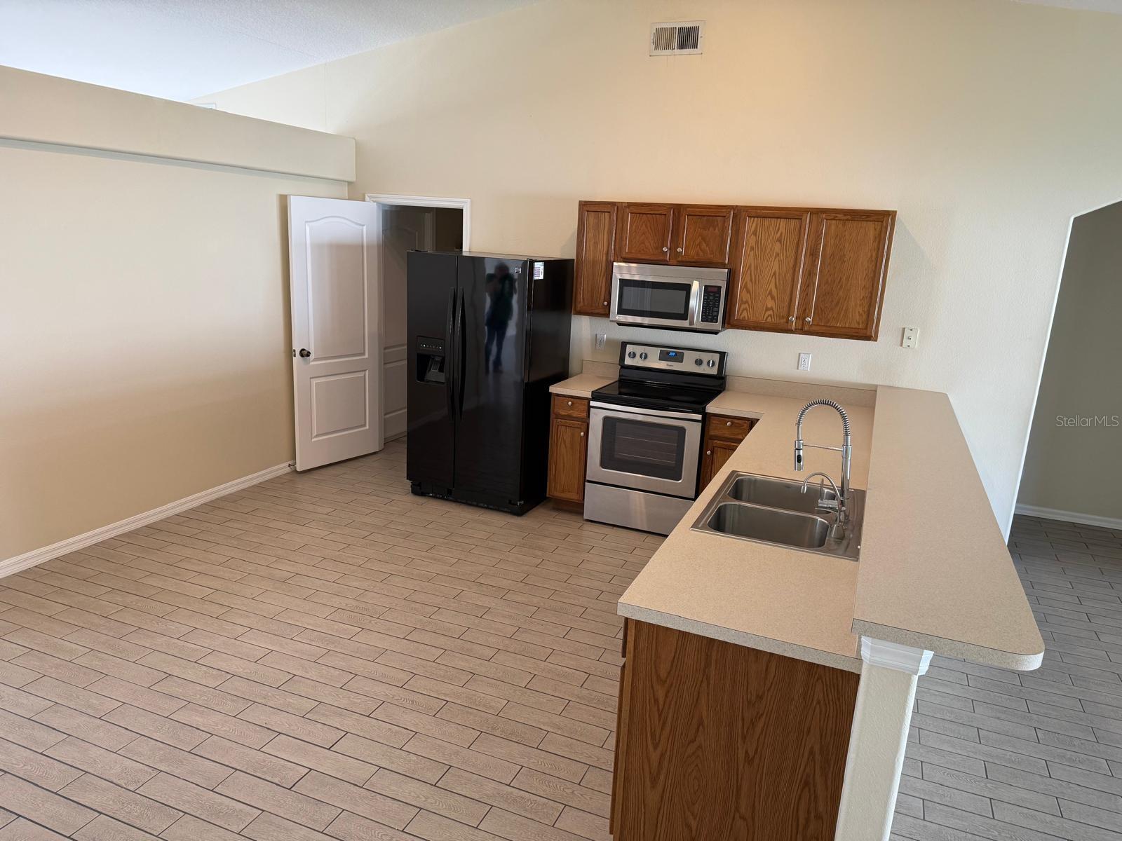 1115 FIDELMA COURT