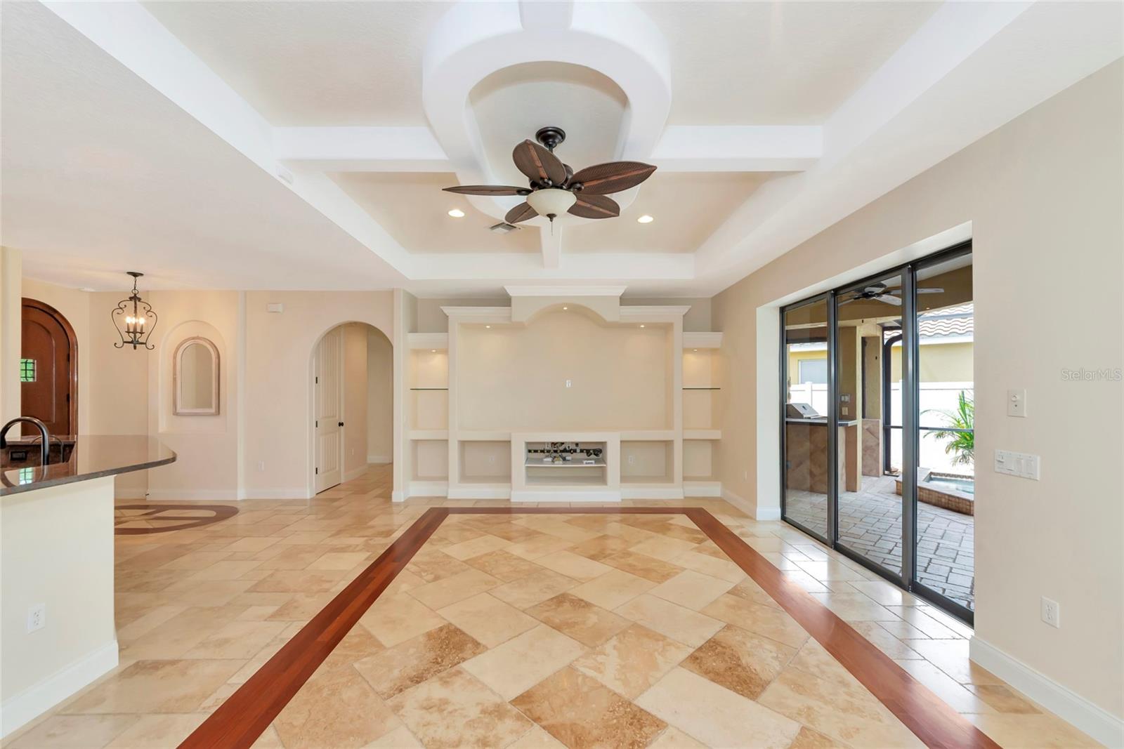 OAK VISTAS - Residential