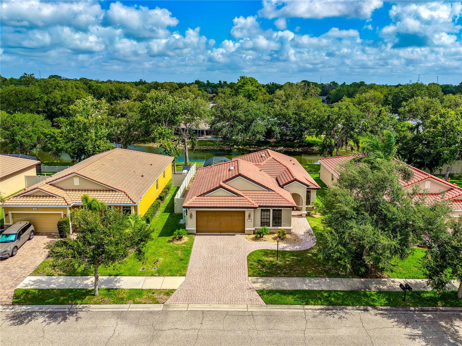 OAK VISTAS - Residential