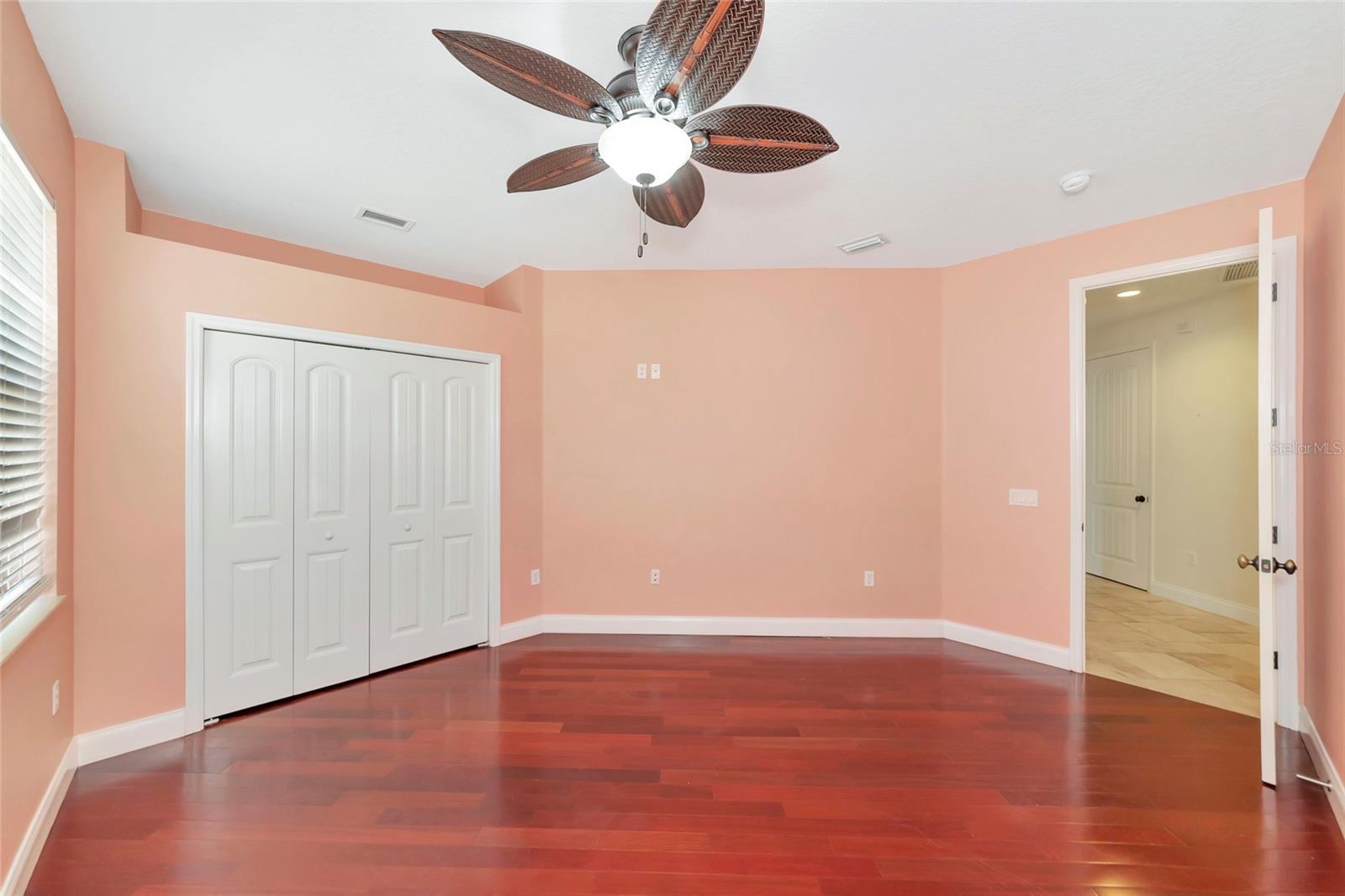OAK VISTAS - Residential