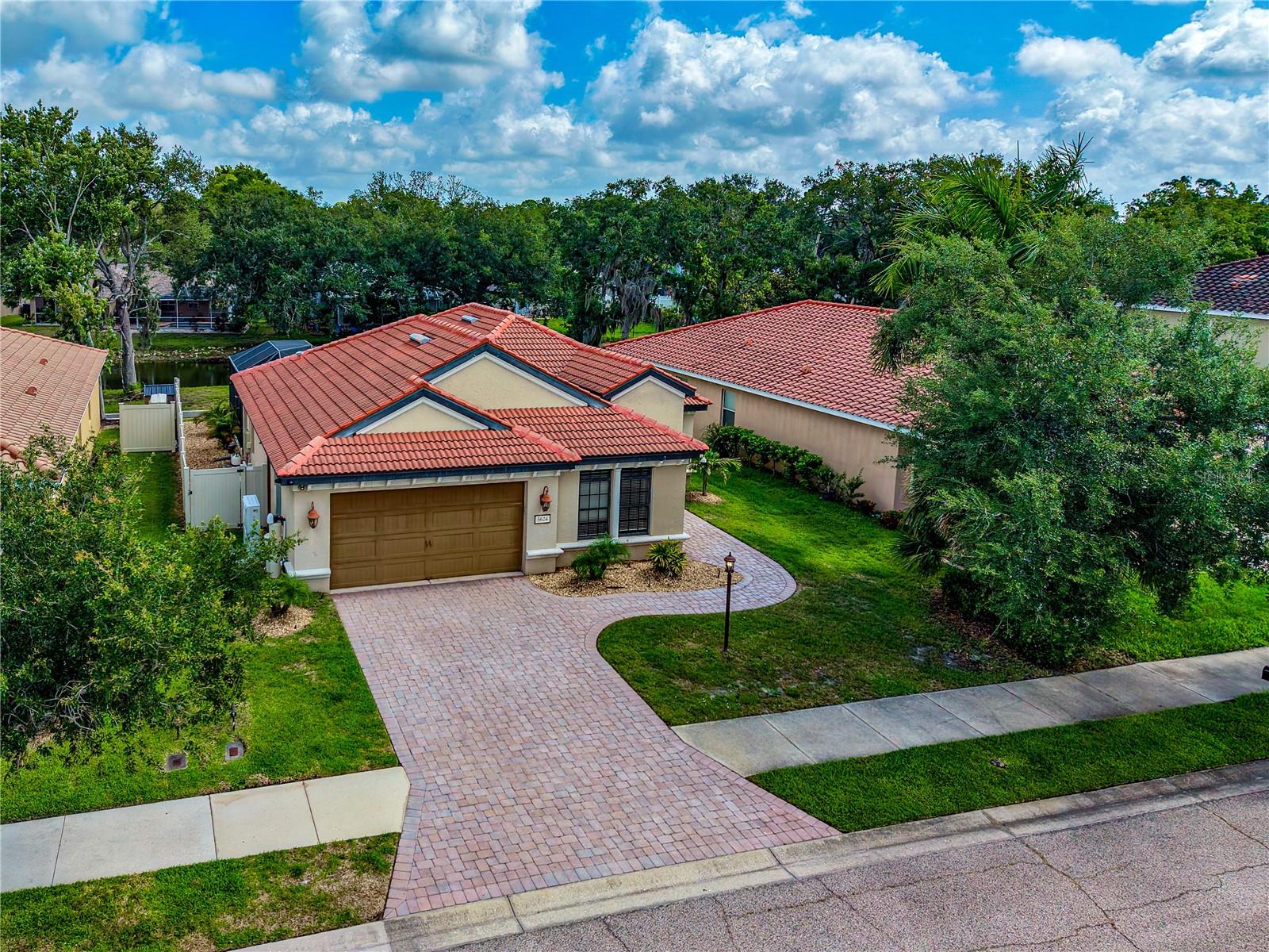 OAK VISTAS - Residential