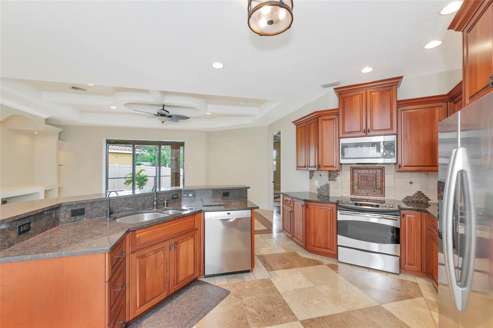 OAK VISTAS - Residential