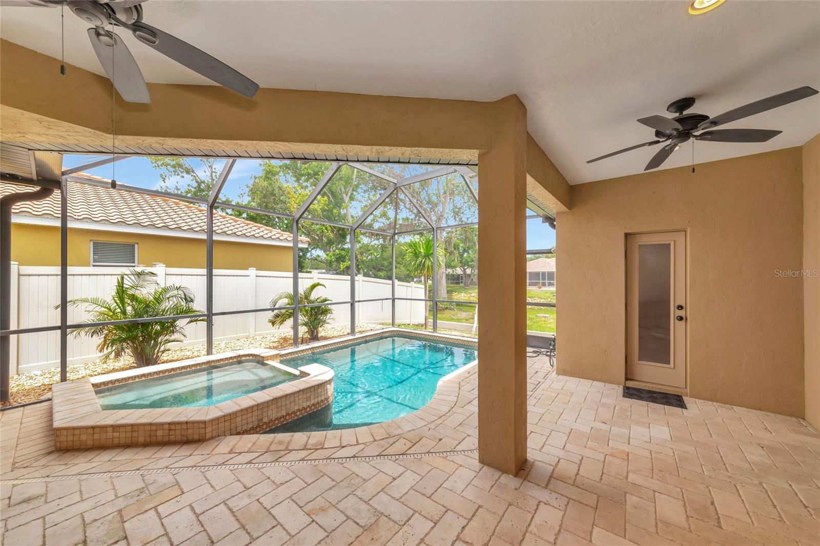 OAK VISTAS - Residential