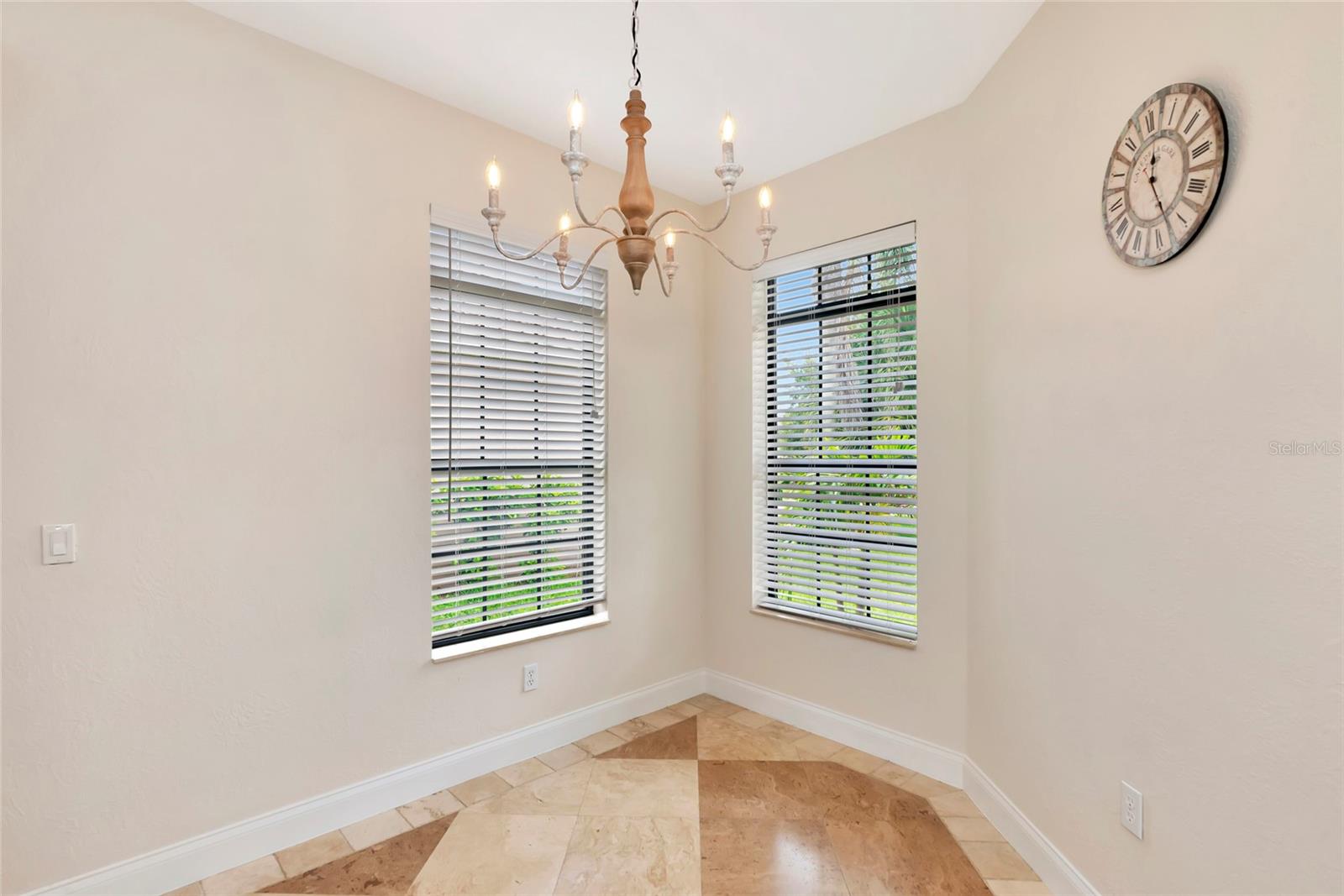 OAK VISTAS - Residential