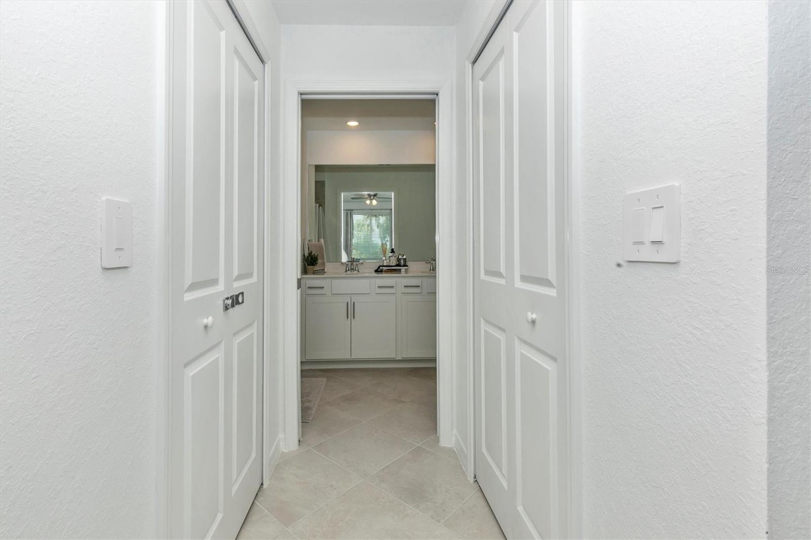 WELLEN PARK GOLF & COUNTRY CLUB - Residential Lease