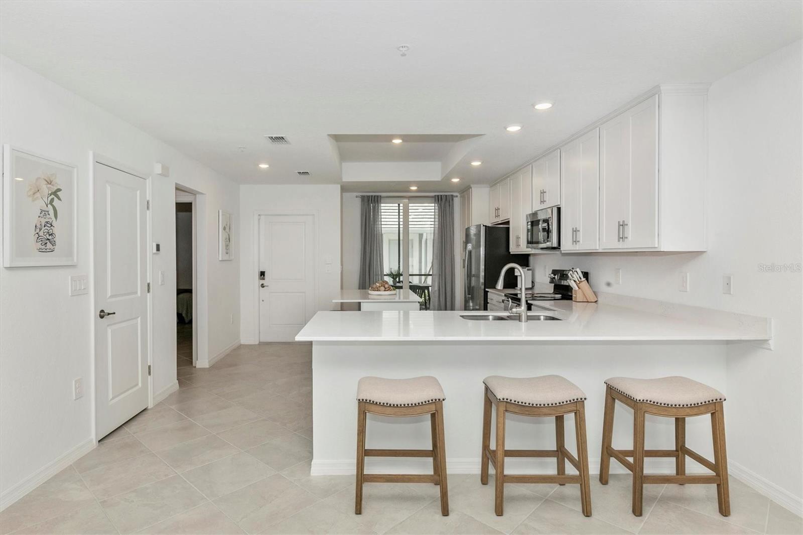 WELLEN PARK GOLF & COUNTRY CLUB - Residential Lease
