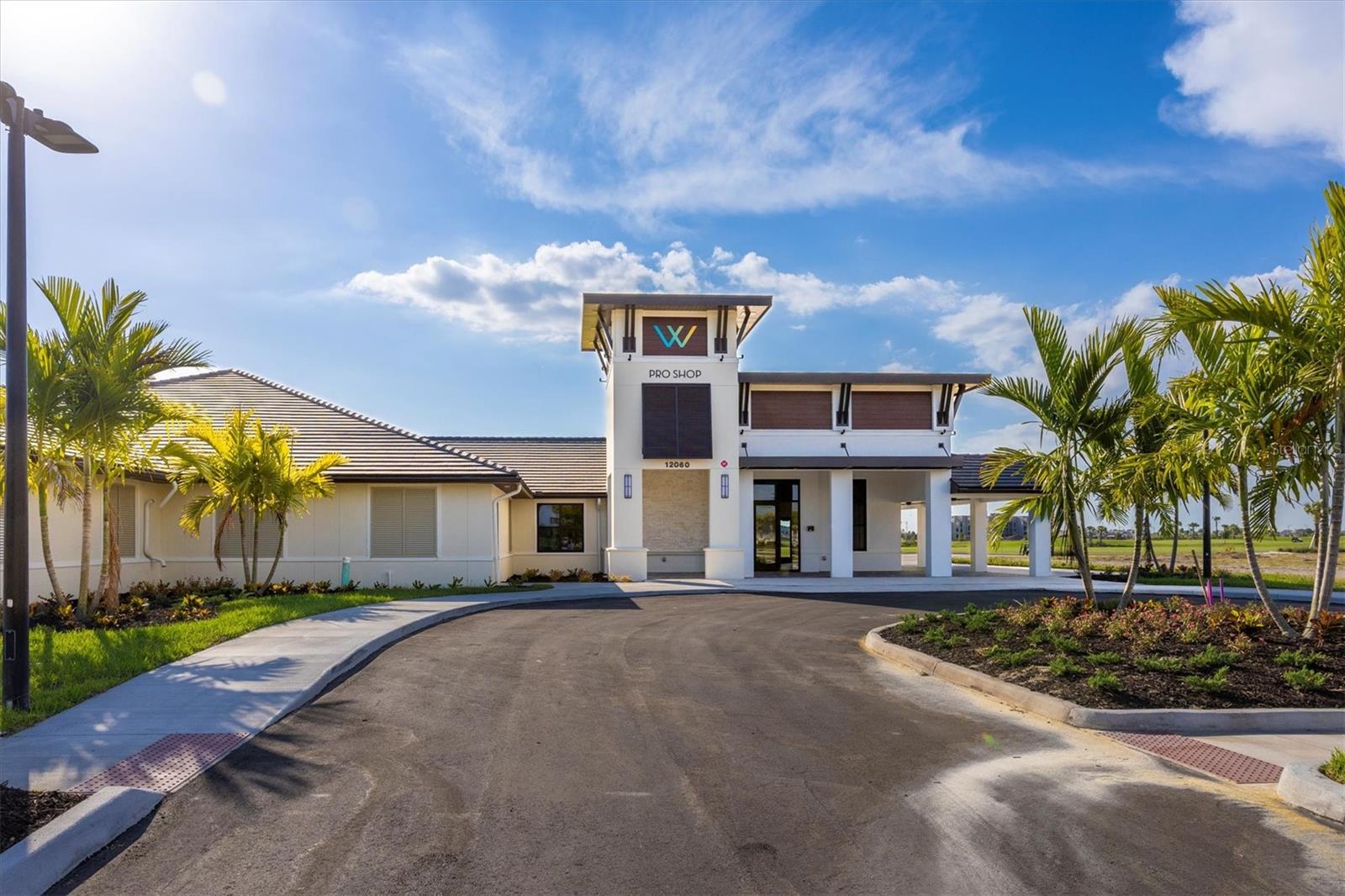 WELLEN PARK GOLF & COUNTRY CLUB - Residential Lease