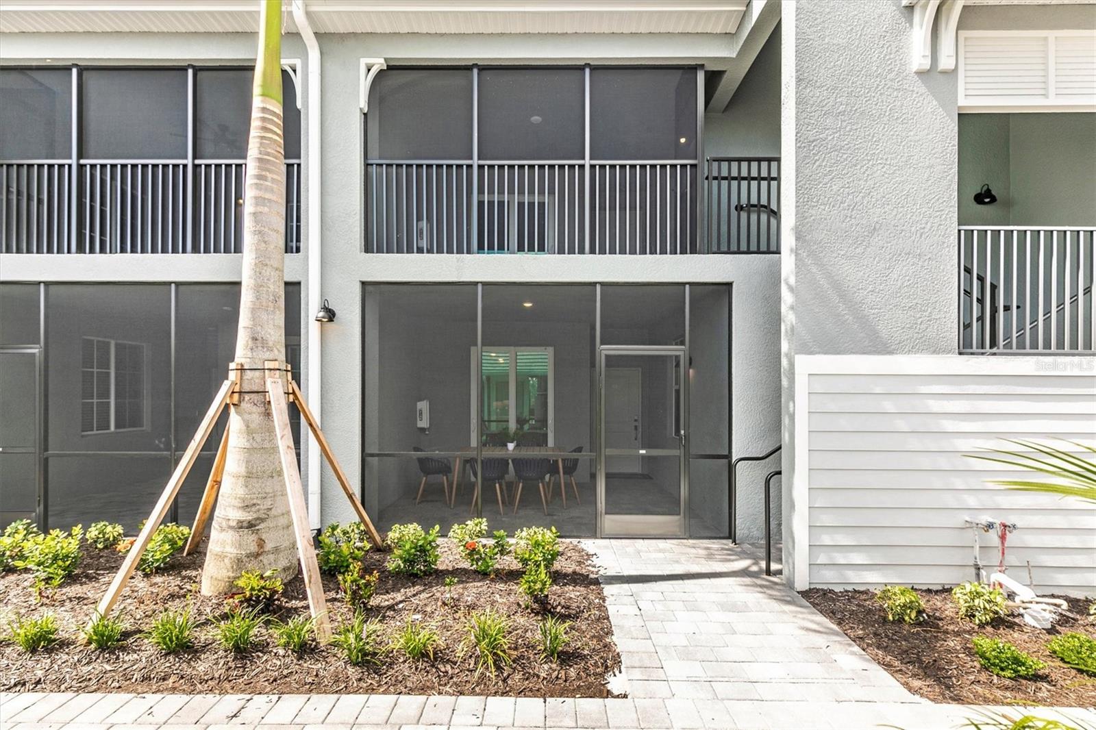 WELLEN PARK GOLF & COUNTRY CLUB - Residential Lease