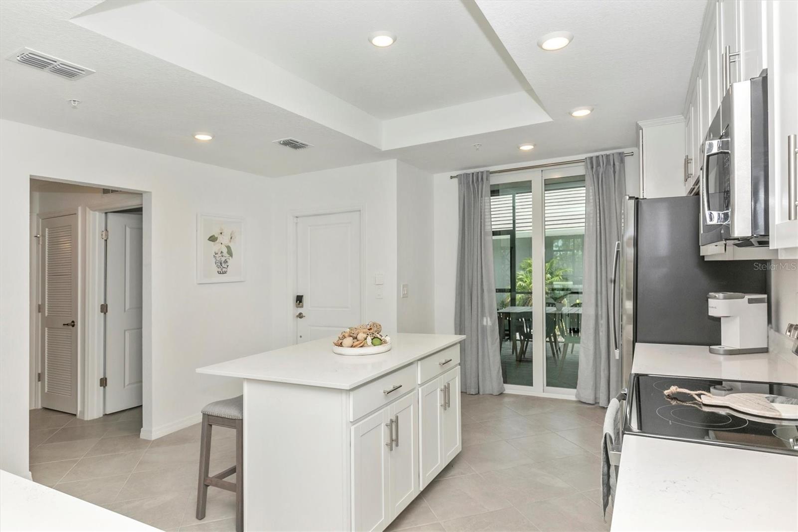 WELLEN PARK GOLF & COUNTRY CLUB - Residential Lease