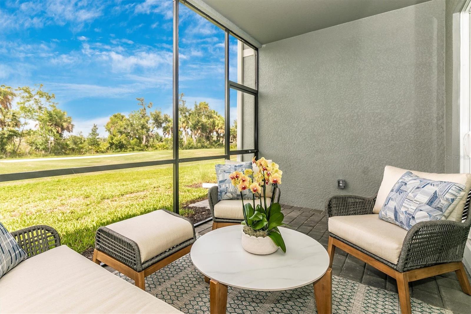 WELLEN PARK GOLF & COUNTRY CLUB - Residential Lease