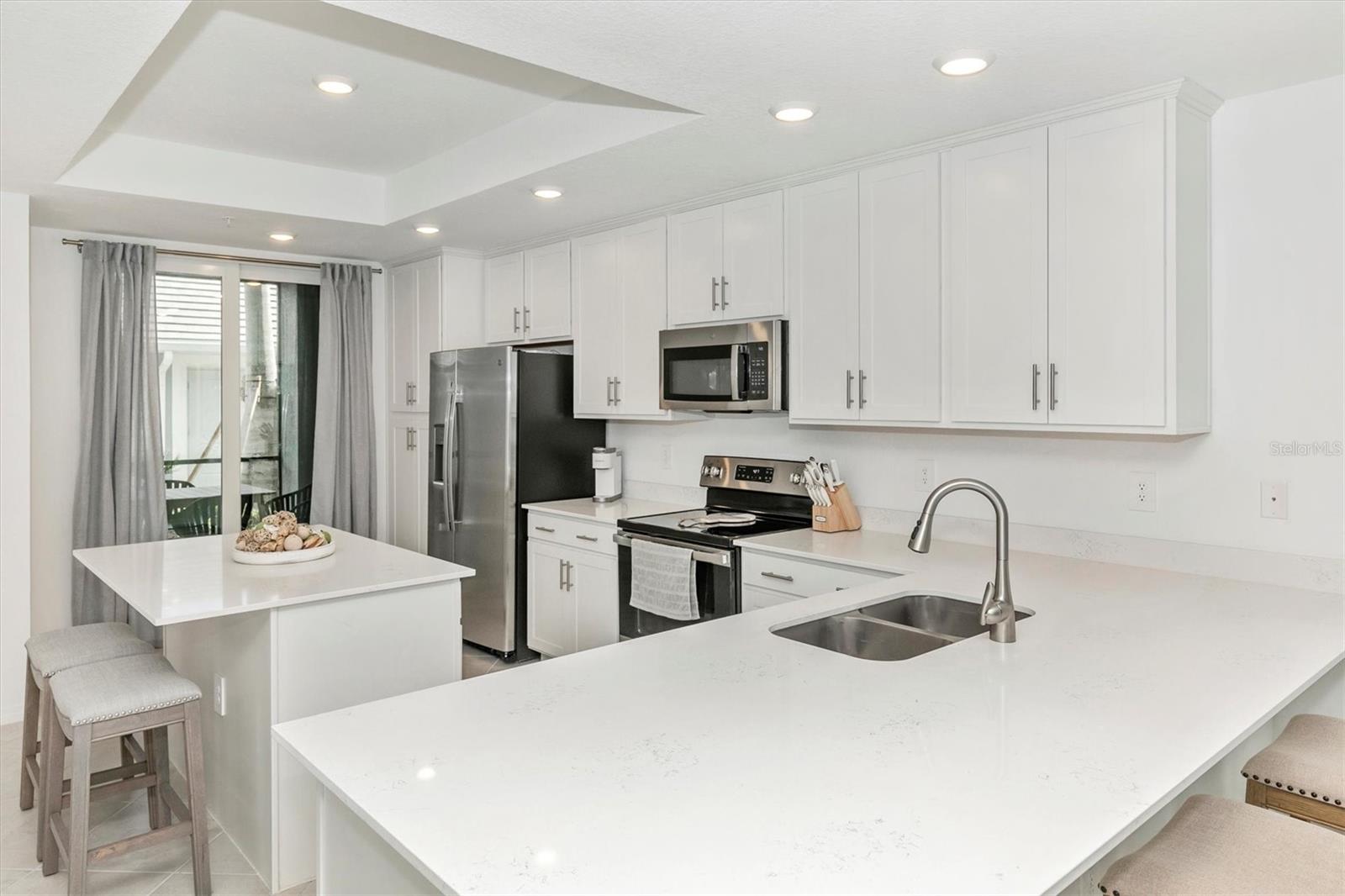 WELLEN PARK GOLF & COUNTRY CLUB - Residential Lease