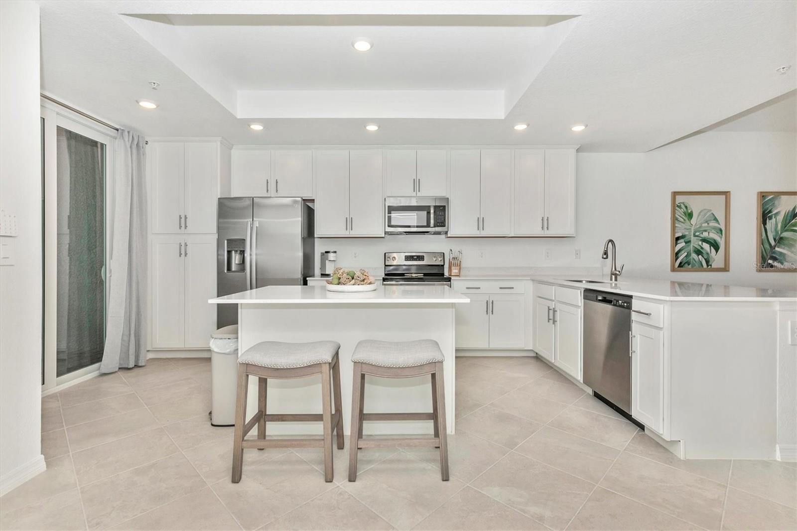 WELLEN PARK GOLF & COUNTRY CLUB - Residential Lease