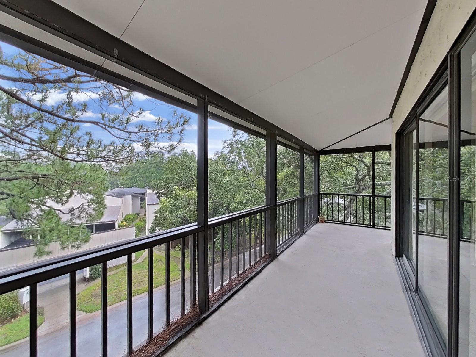 FORESTBROOK I CONDO - Residential Lease