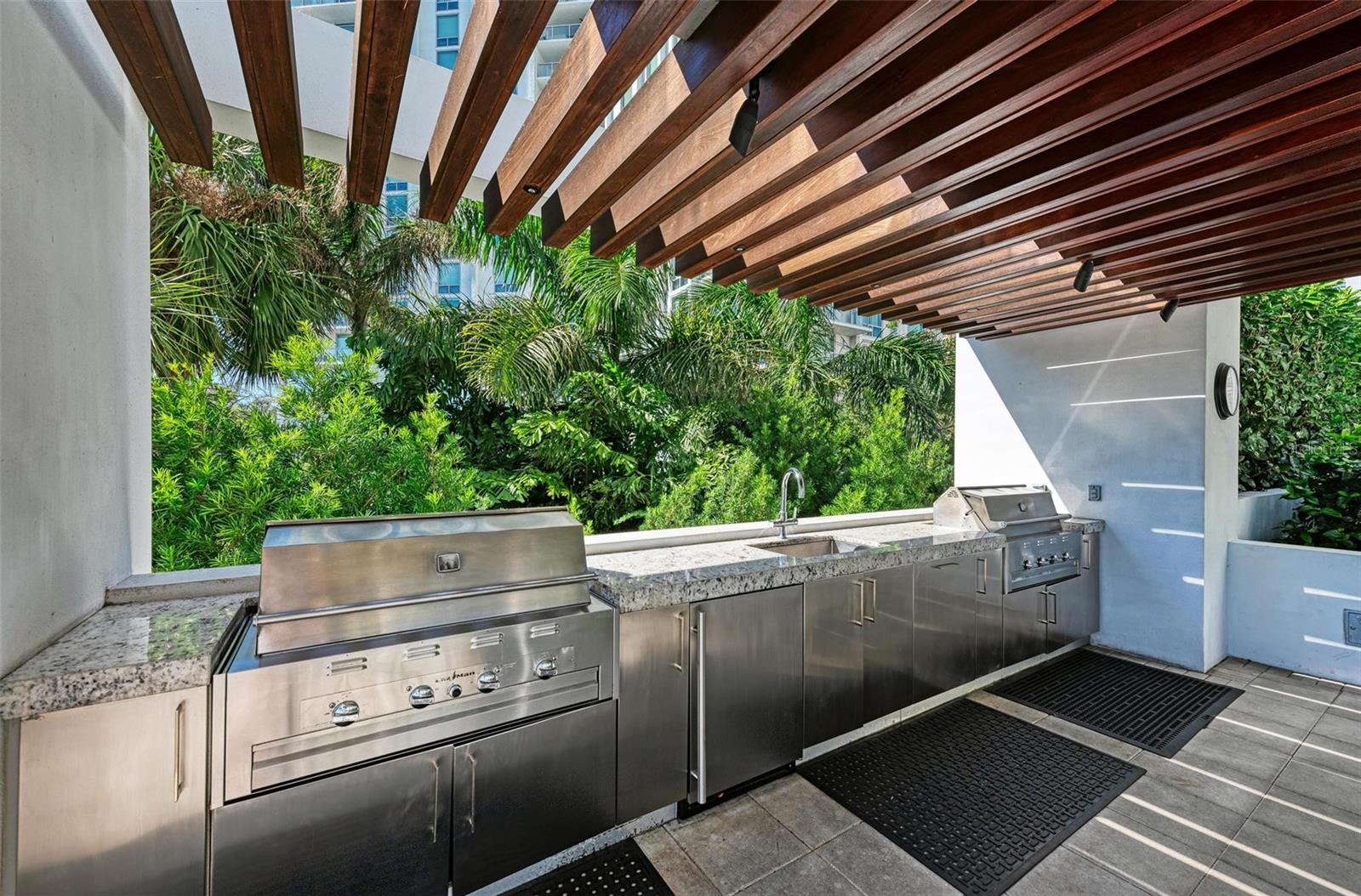 VUE SARASOTA BAY - Residential