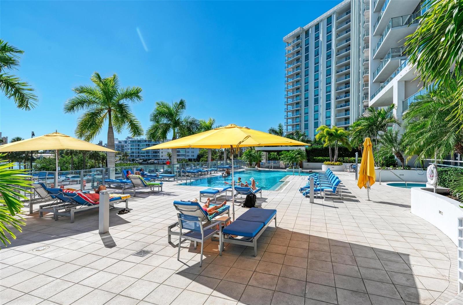 VUE SARASOTA BAY - Residential