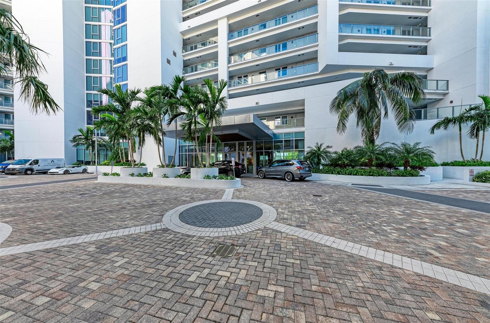 VUE SARASOTA BAY - Residential