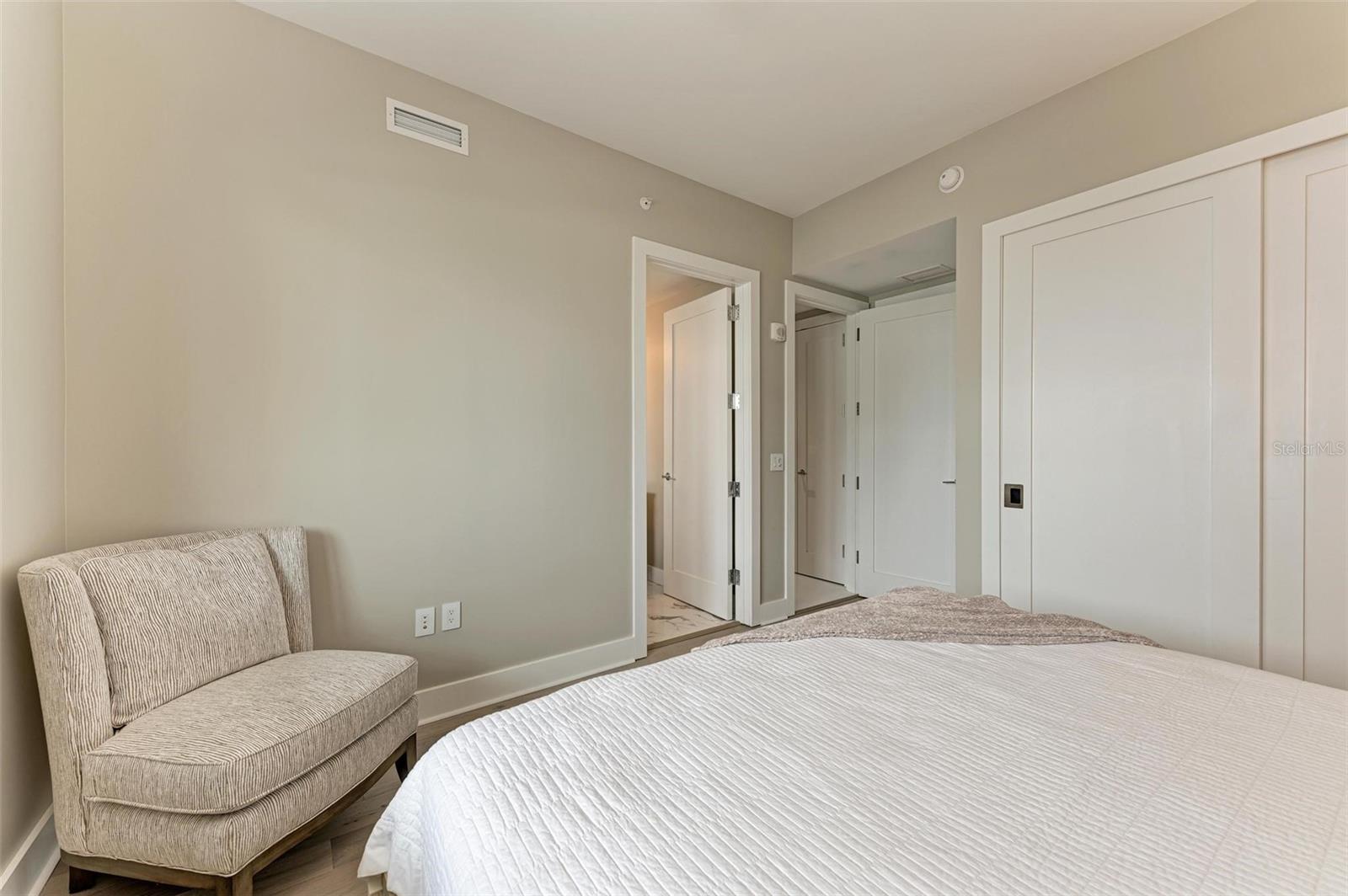 VUE SARASOTA BAY - Residential