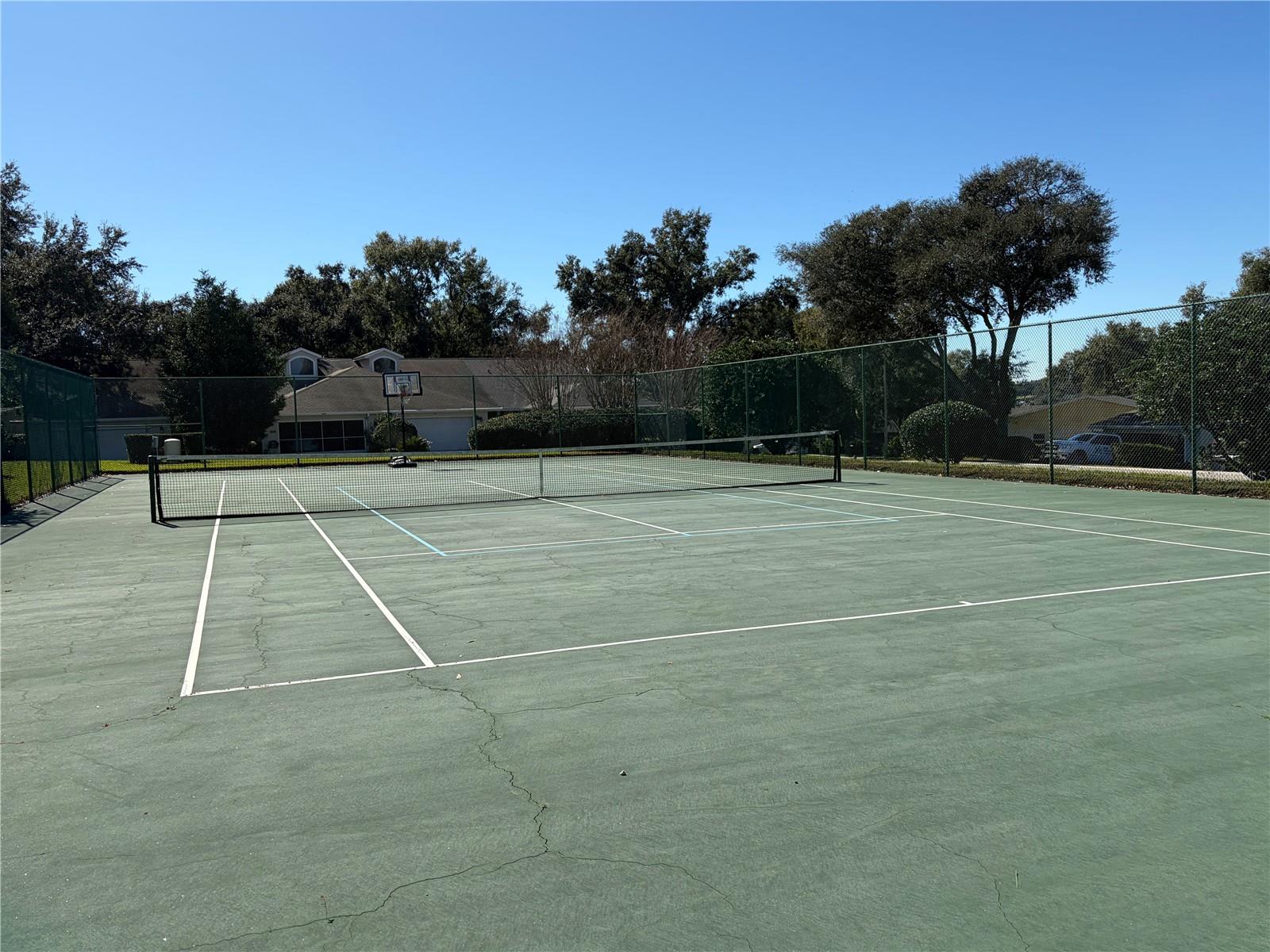 TOWNHOMES VILLAGE - Residential