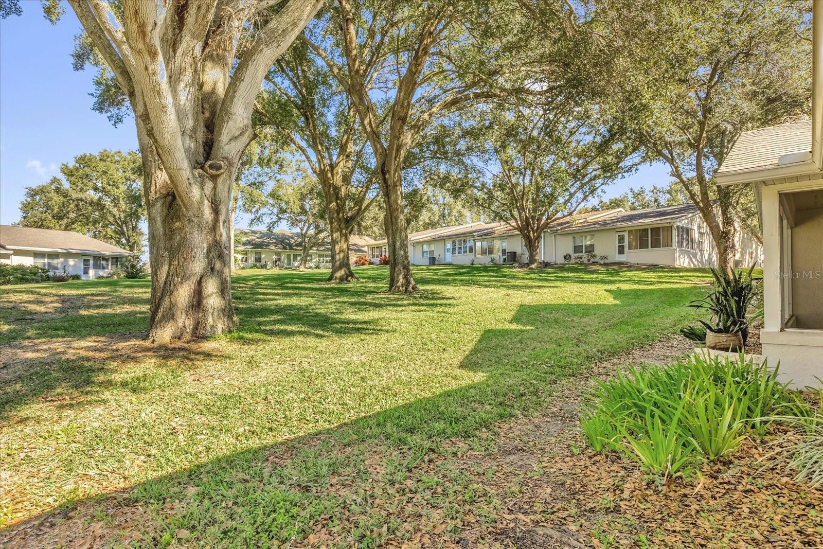 TOWNHOMES VILLAGE - Residential