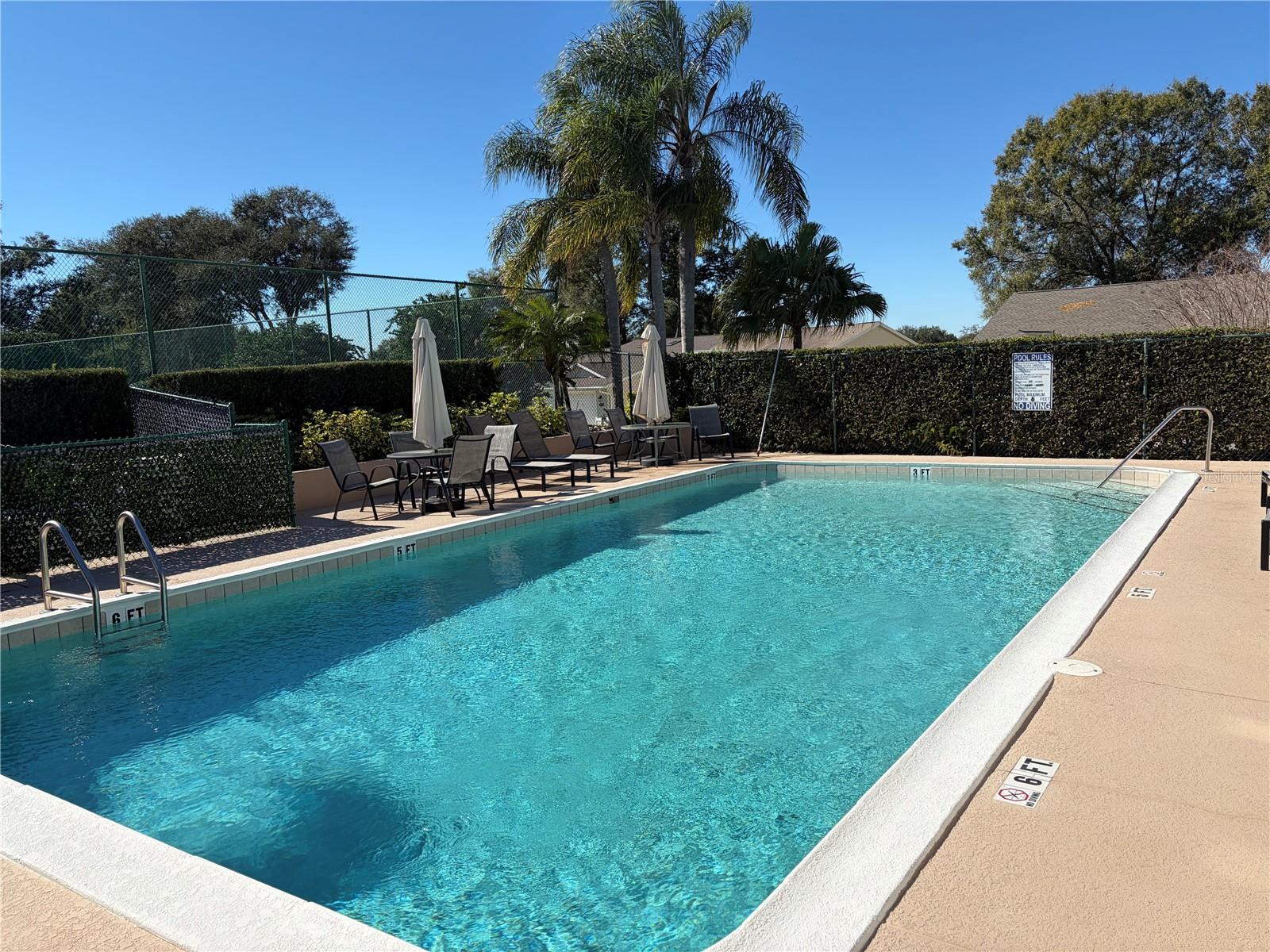 TOWNHOMES VILLAGE - Residential