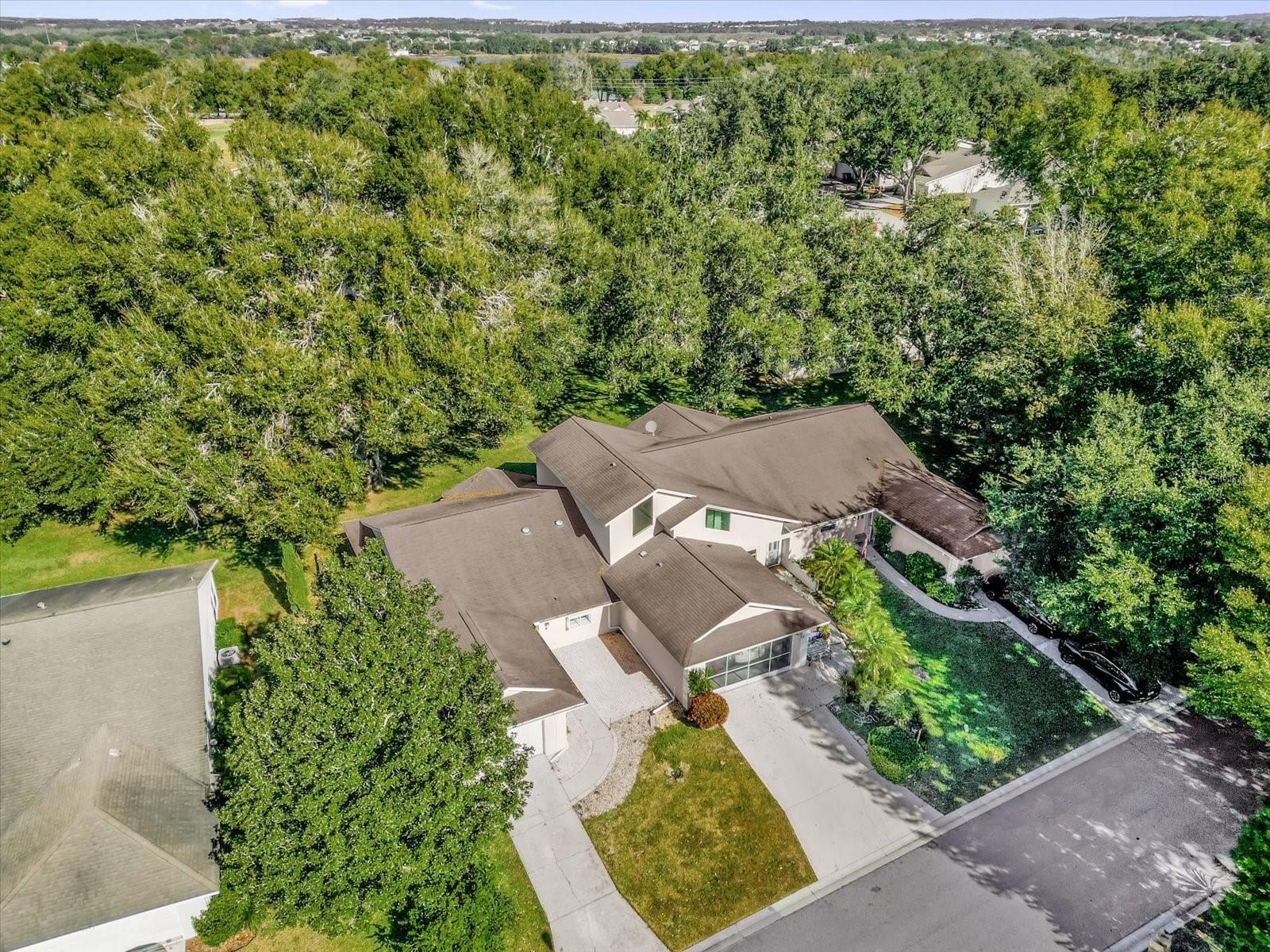 TOWNHOMES VILLAGE - Residential