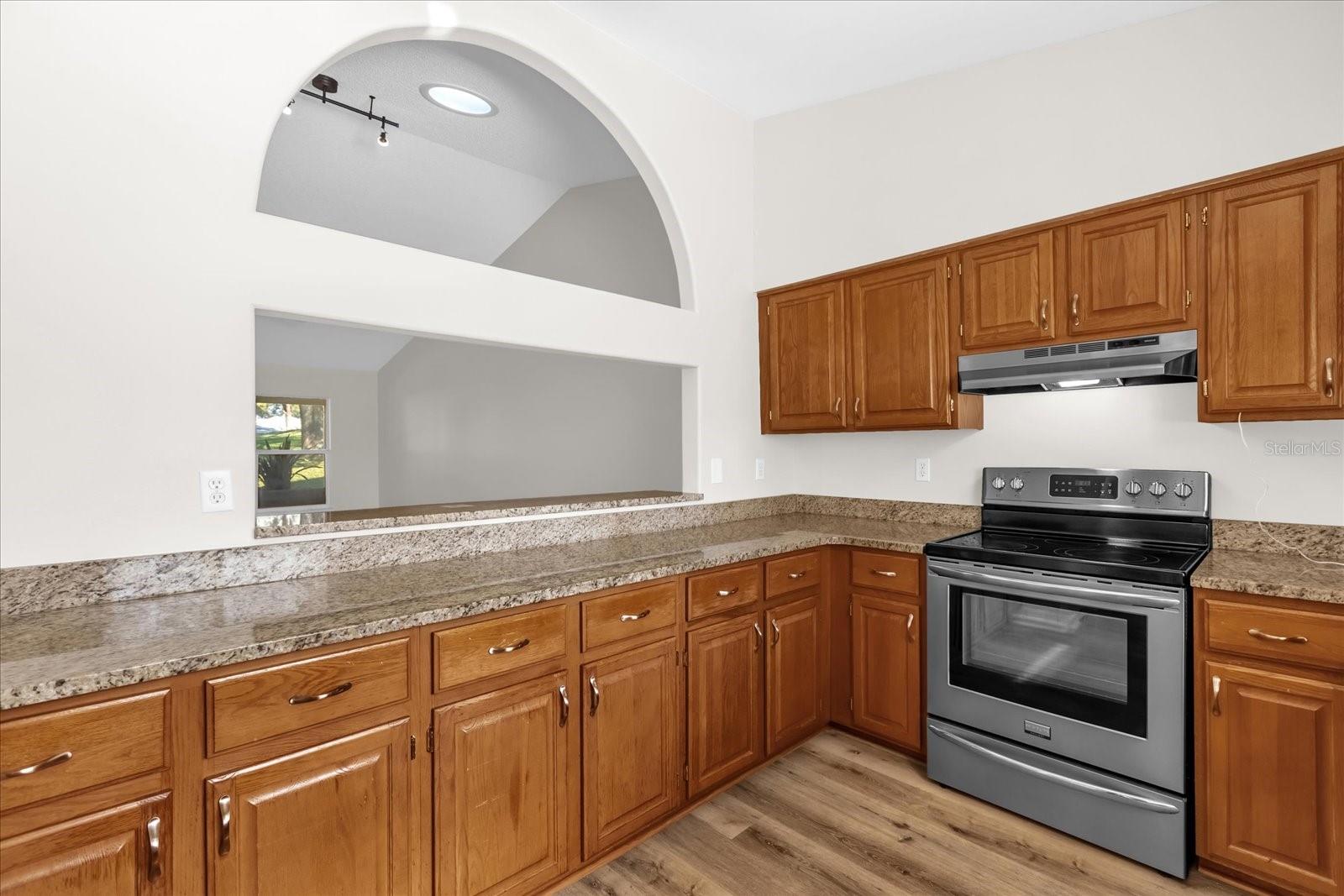 TOWNHOMES VILLAGE - Residential