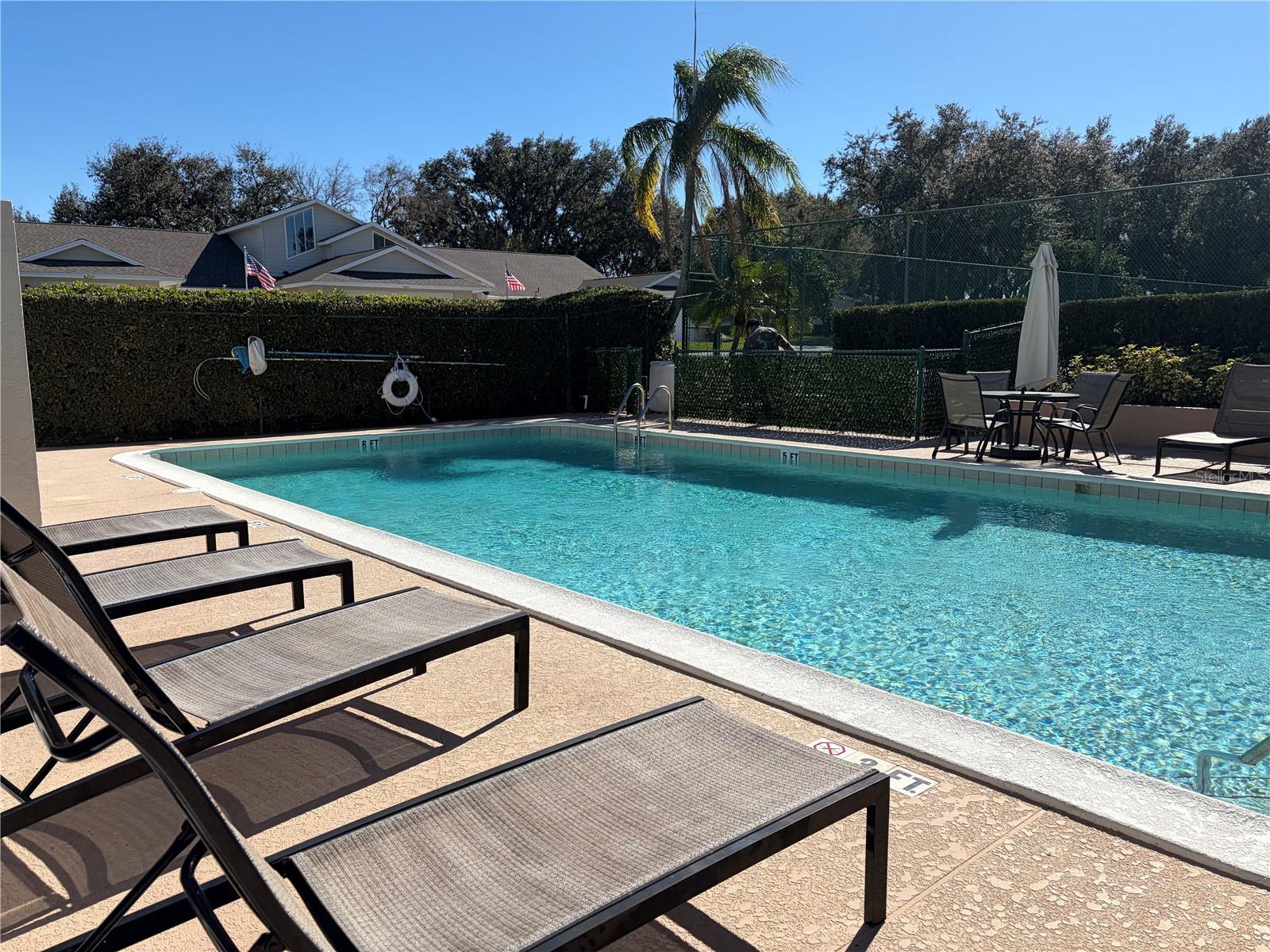 TOWNHOMES VILLAGE - Residential