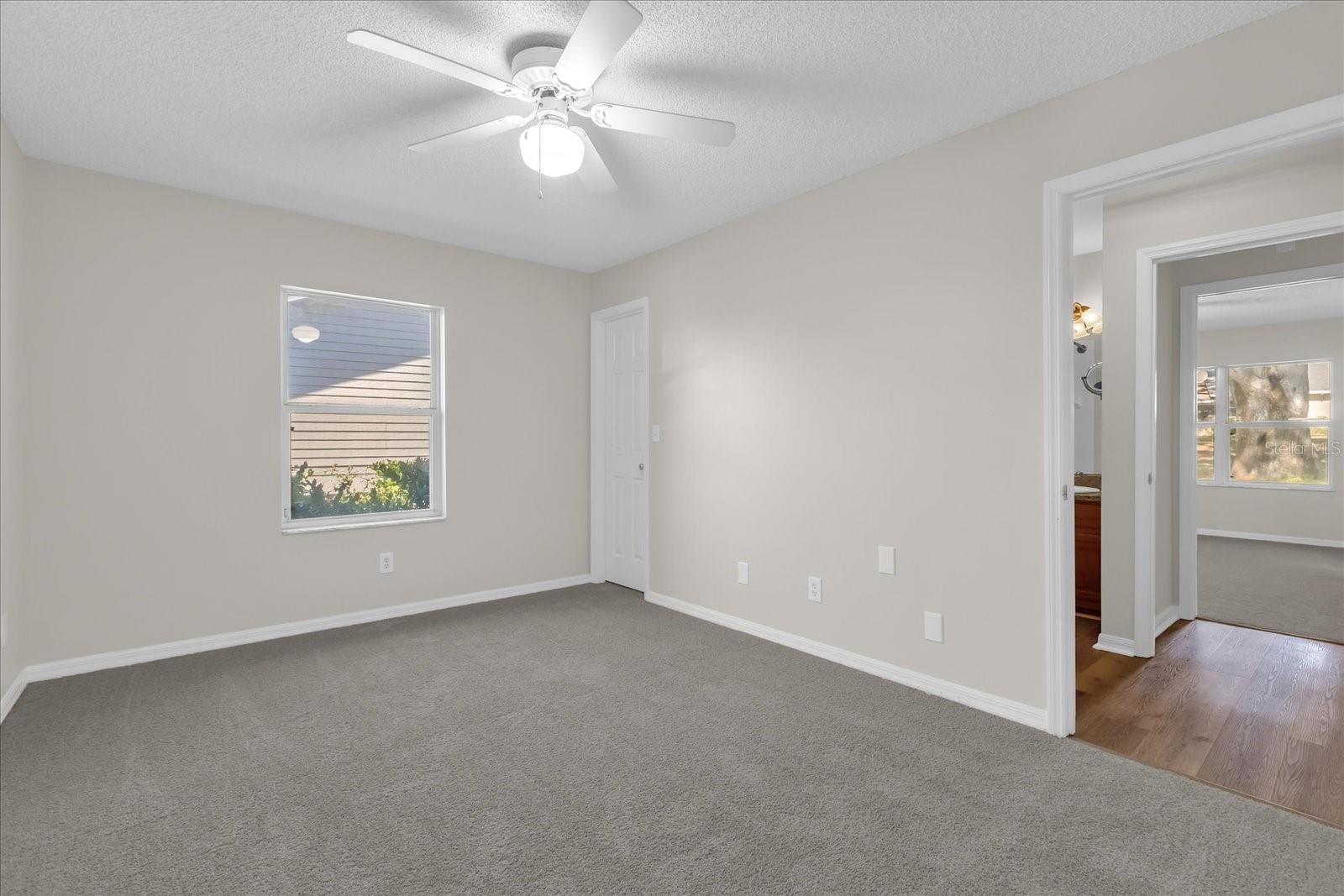 TOWNHOMES VILLAGE - Residential