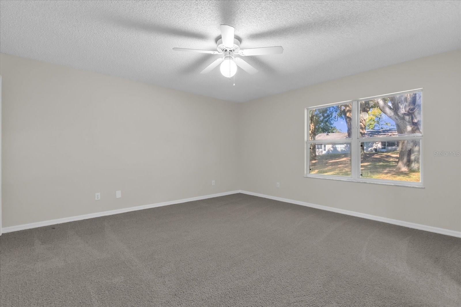 TOWNHOMES VILLAGE - Residential