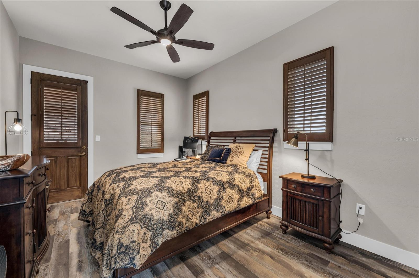 HERONS COVE - Residential