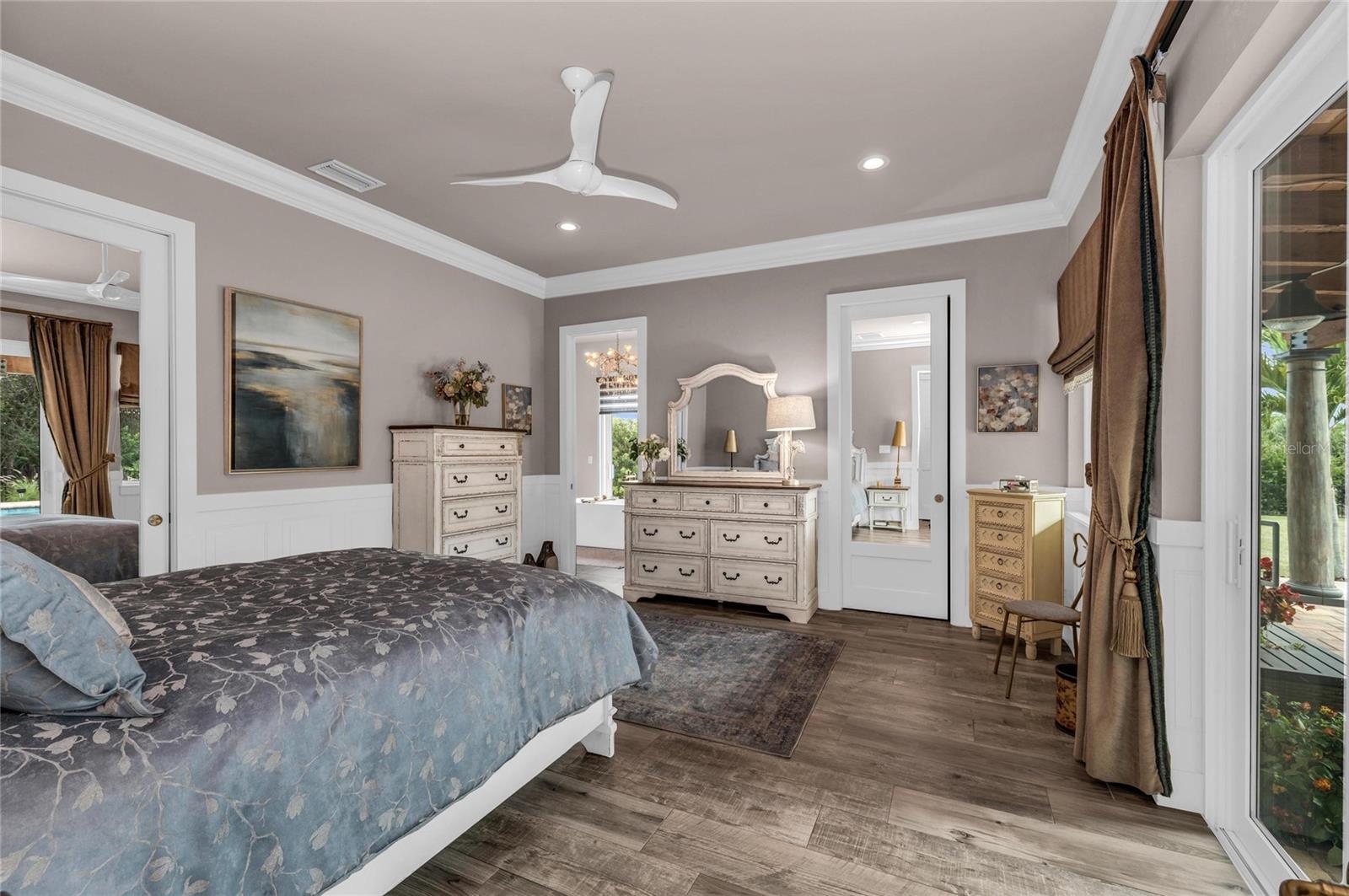 HERONS COVE - Residential