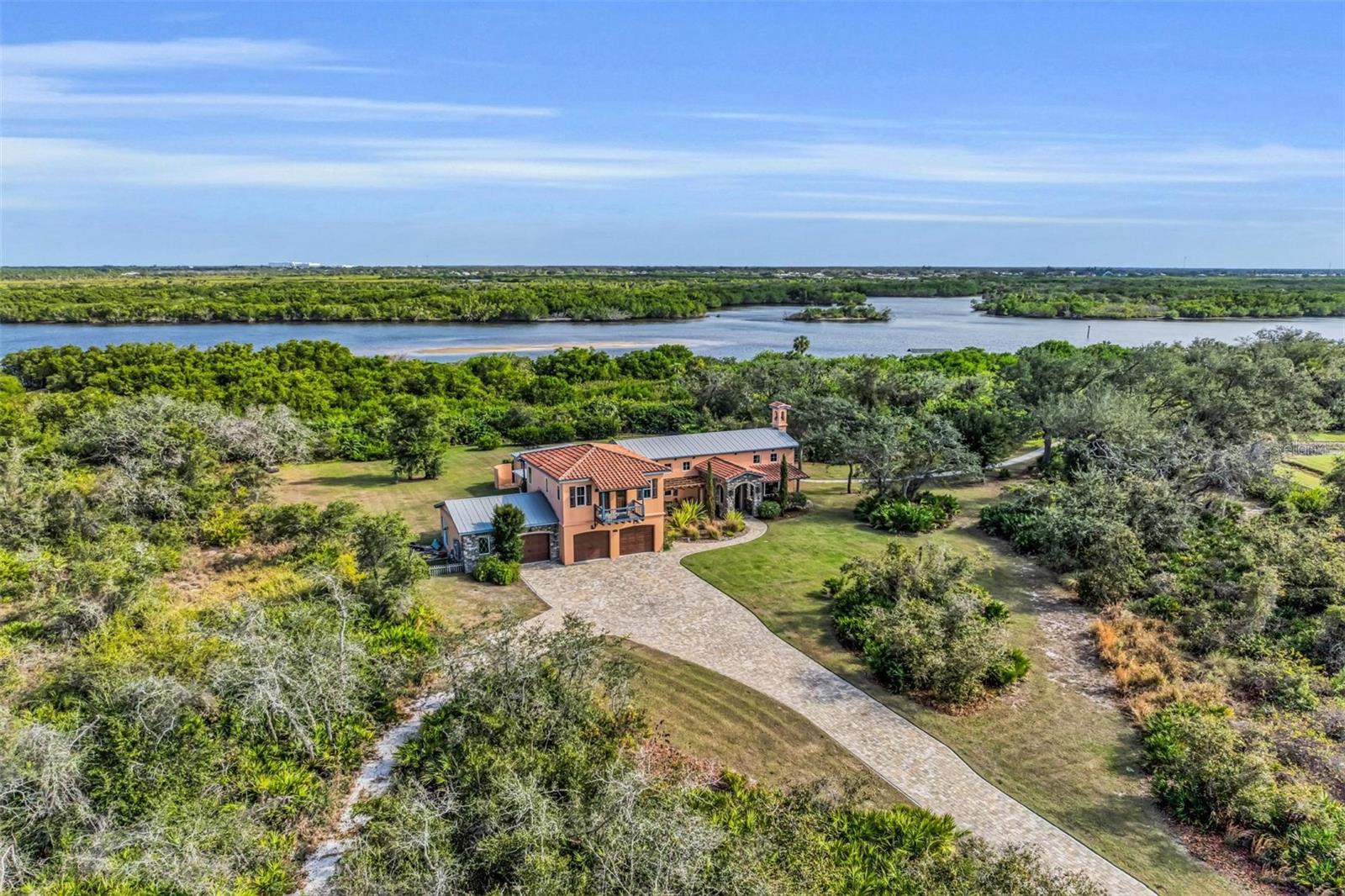 HERONS COVE - Residential