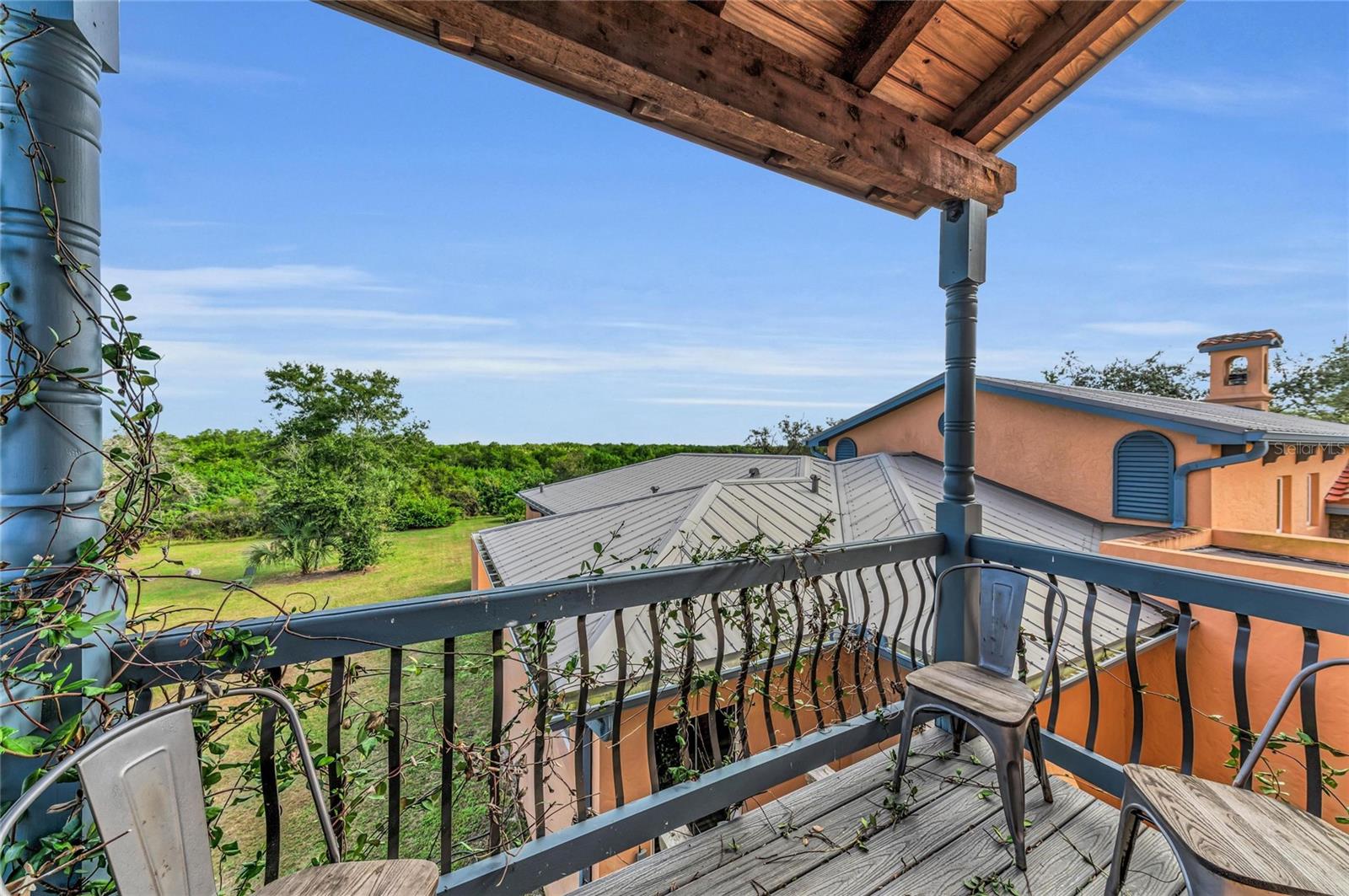 HERONS COVE - Residential