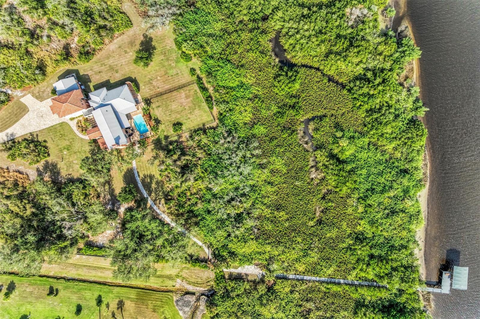 HERONS COVE - Residential