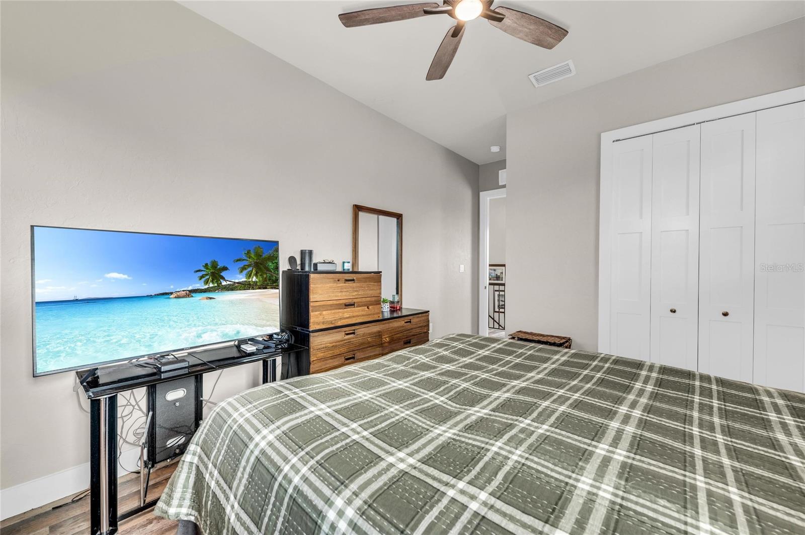 HERONS COVE - Residential