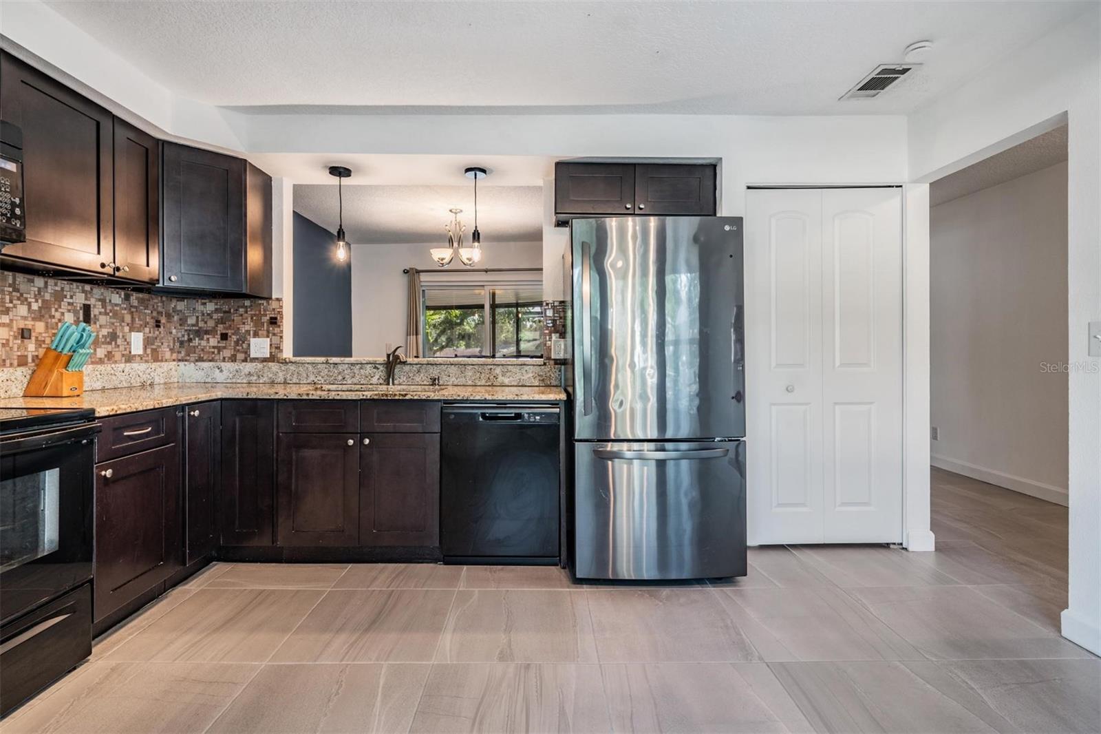 6 HARBOR COVE STREET