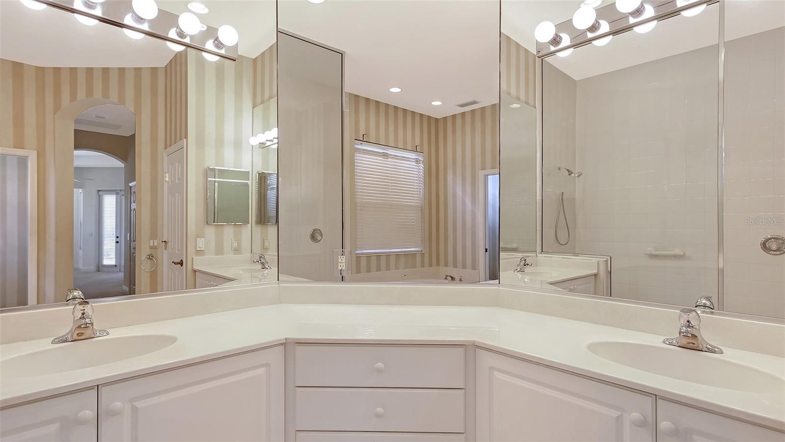 LAKEWOOD RANCH COUNTRY CLUB VILLAGE I - Residential