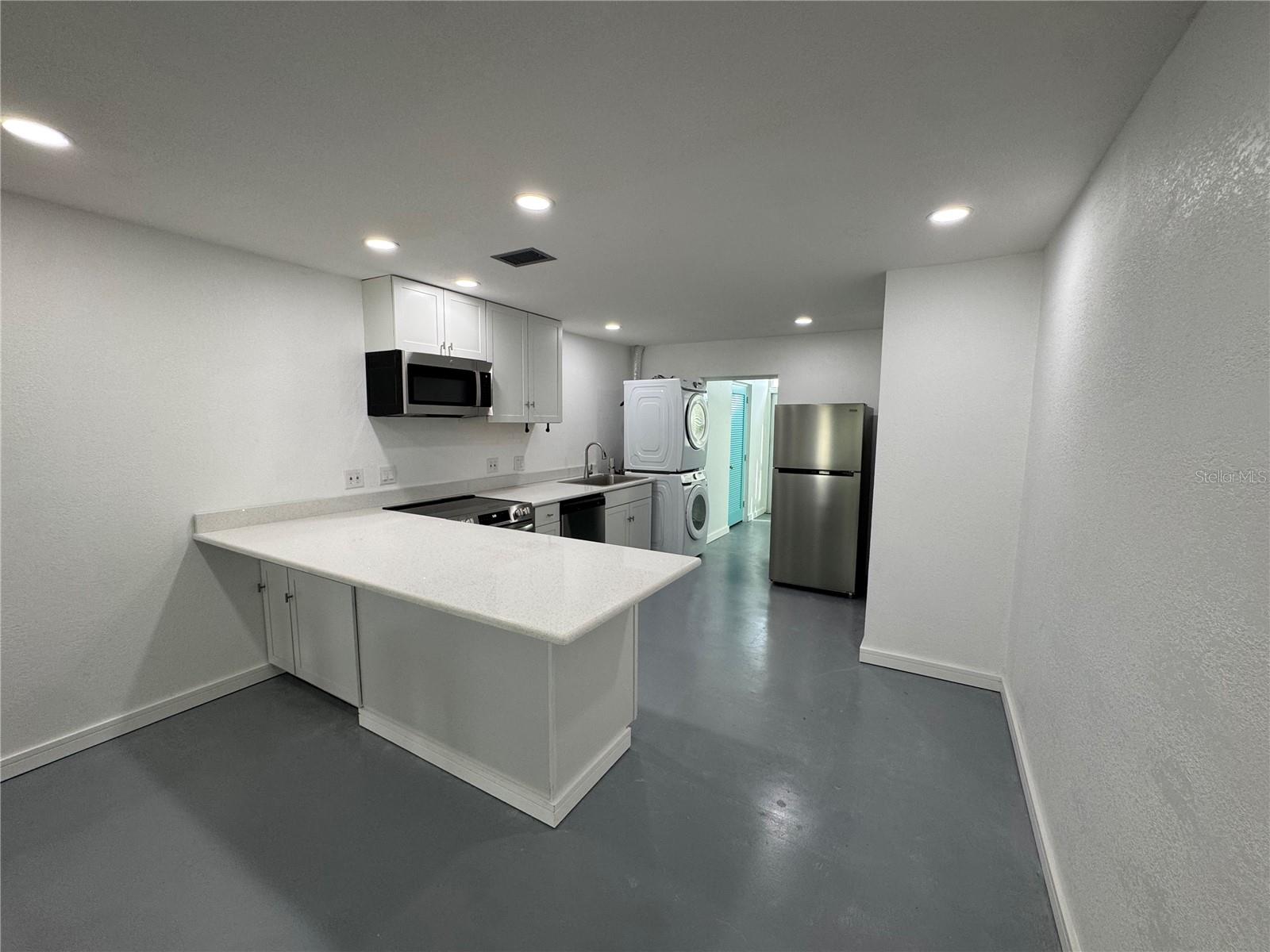 5720 13TH AVENUE N 106B