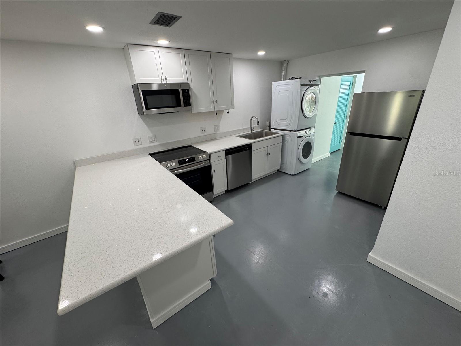 5720 13TH AVENUE N 106B