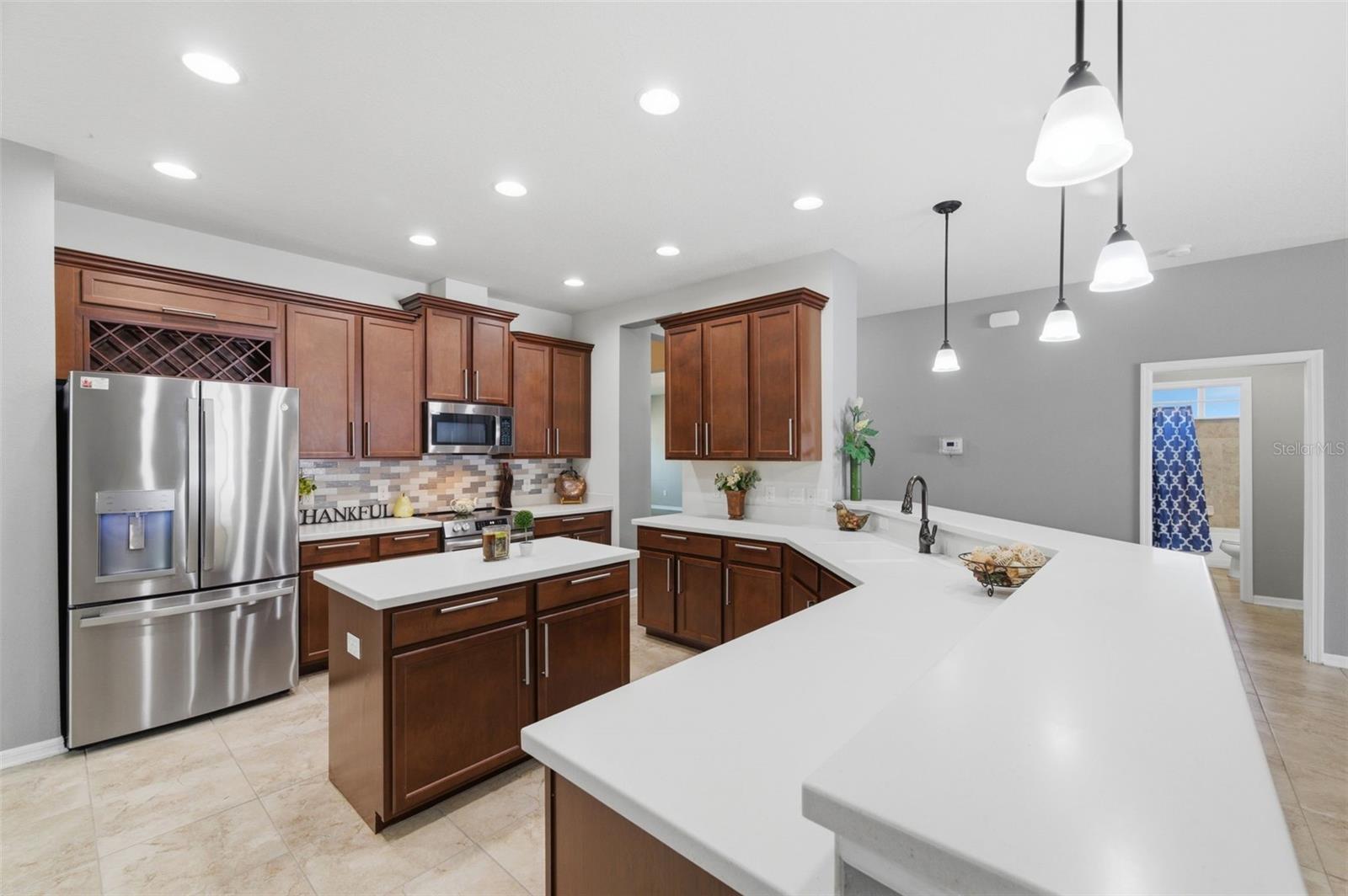 WATERS EDGE - Residential