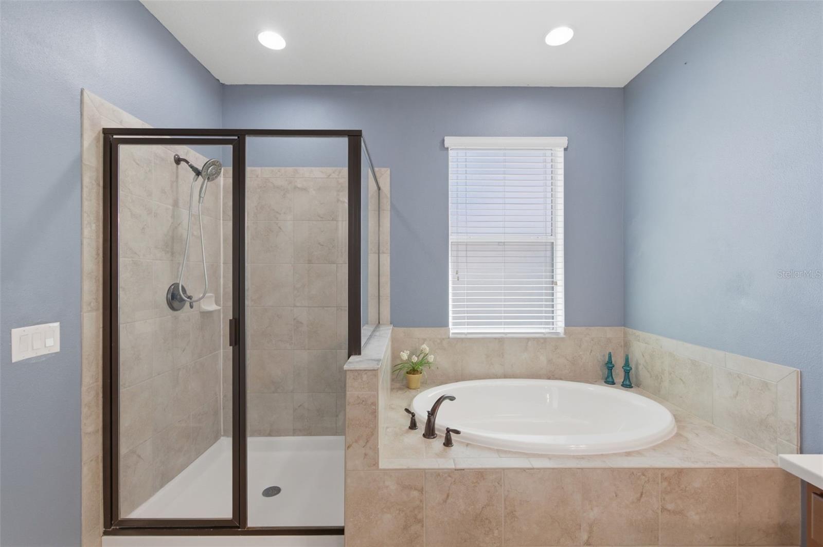 WATERS EDGE - Residential